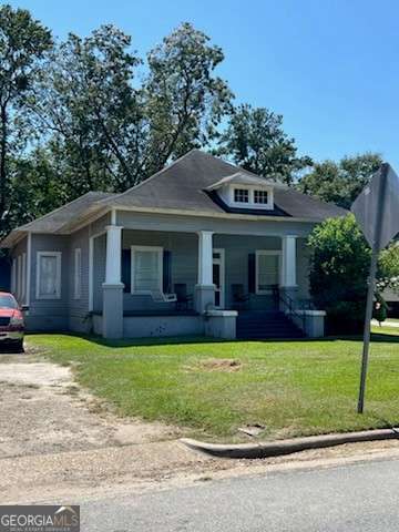 612 E 12th Avenue Property Photo 1