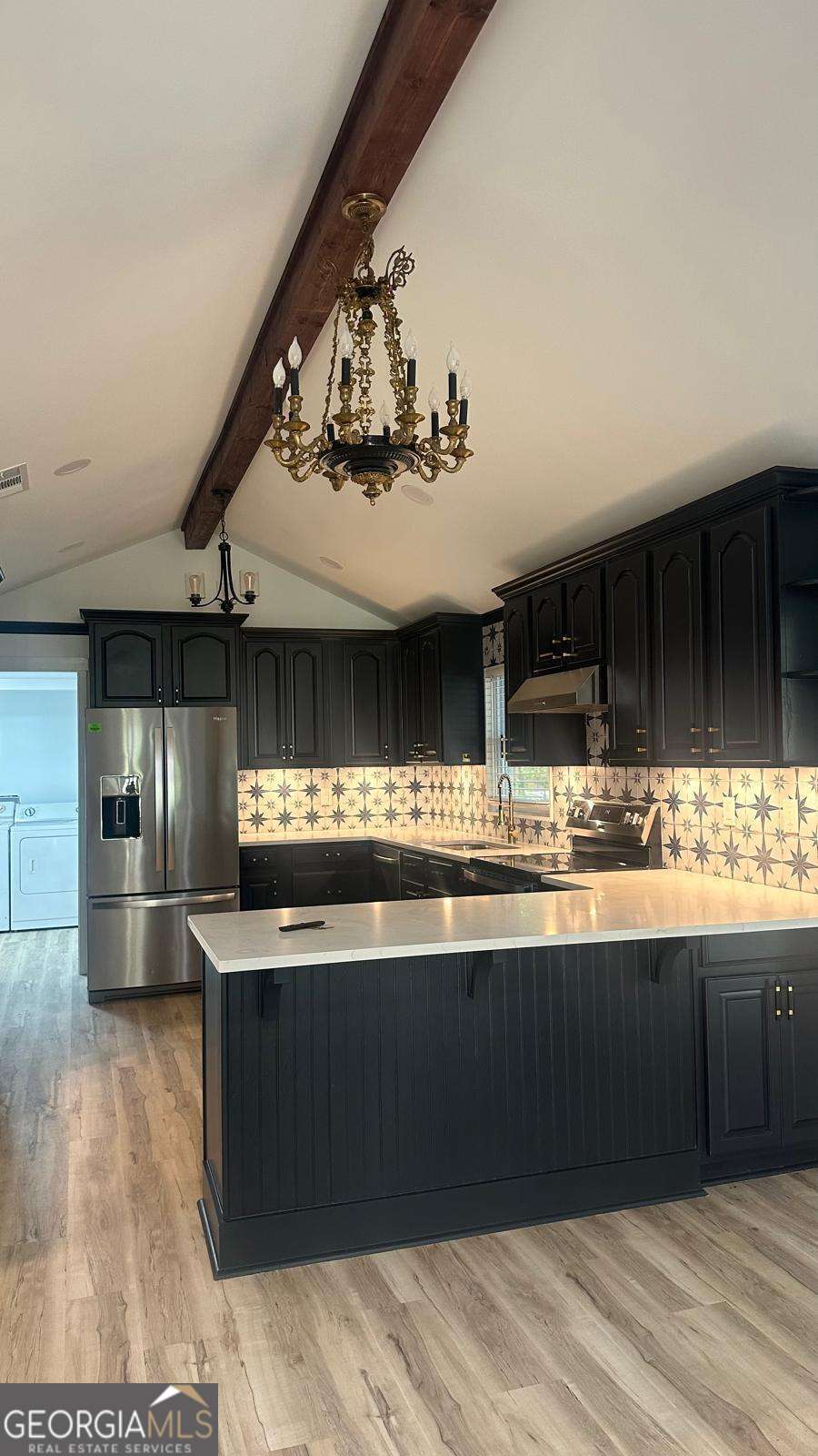 102 Oak Street Property Photo 7