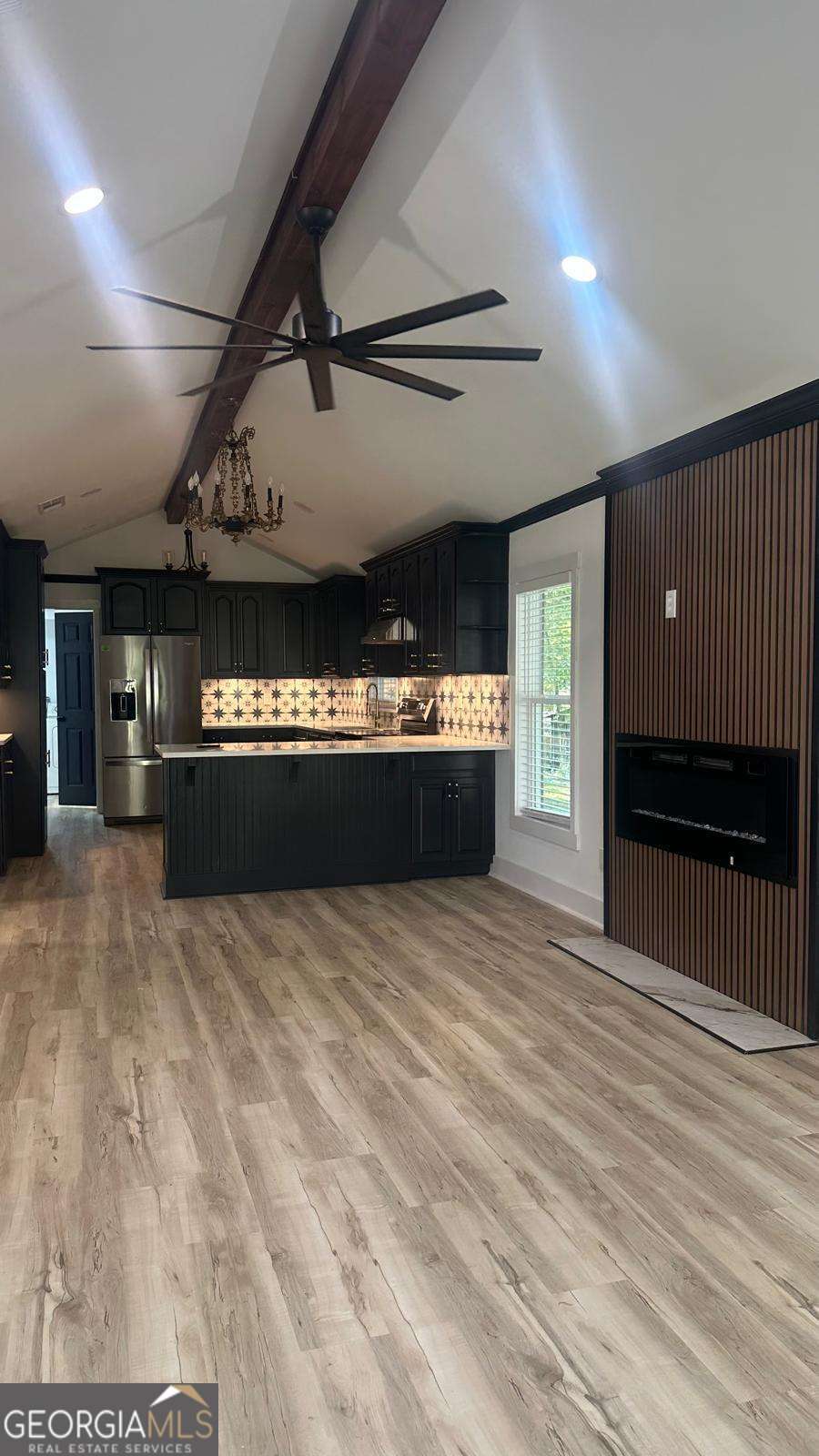102 Oak Street Property Photo 10