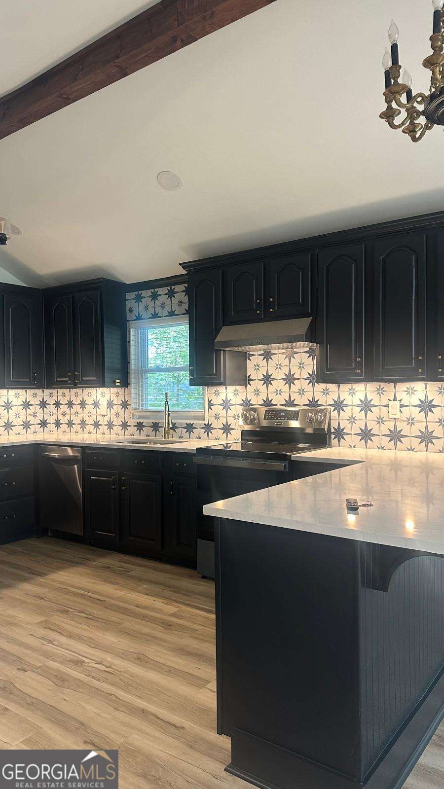 102 Oak Street Property Photo 11