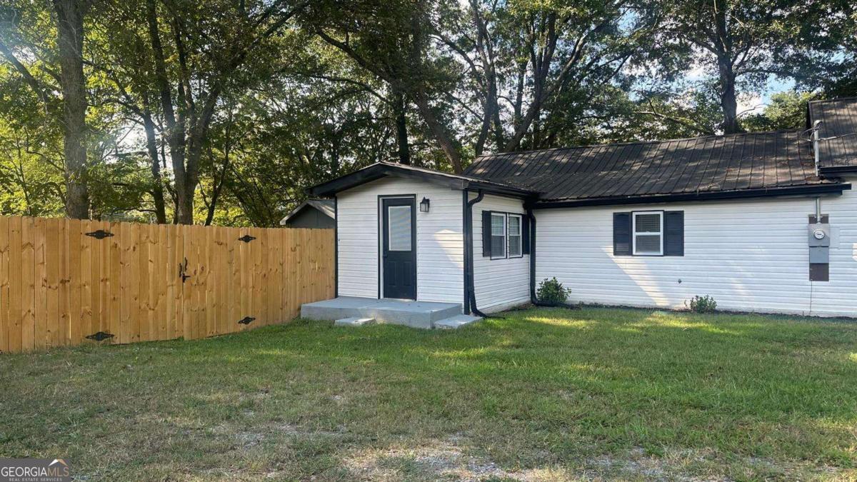 102 Oak Street Property Photo 34