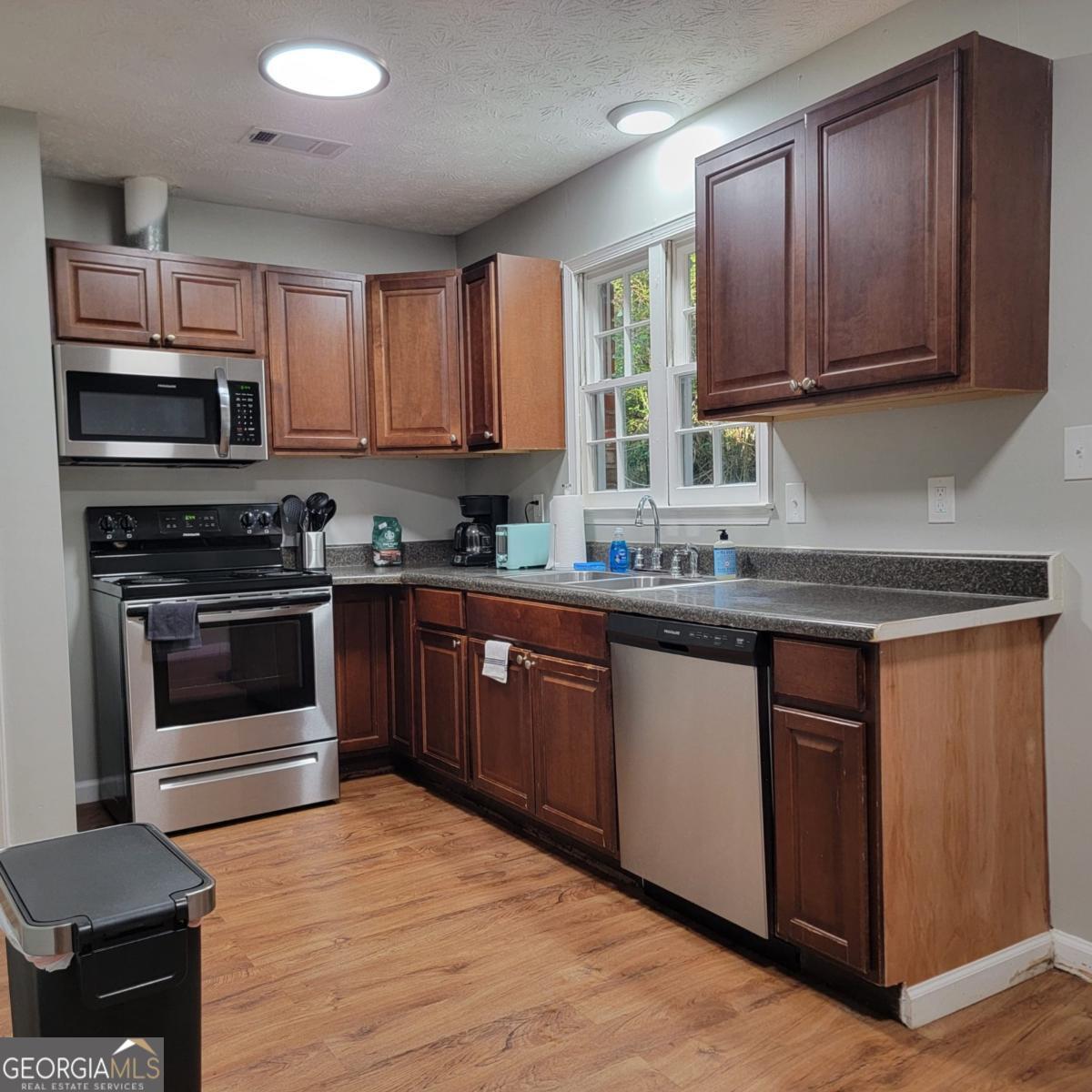 192 Sunny Hills Drive Property Photo 20