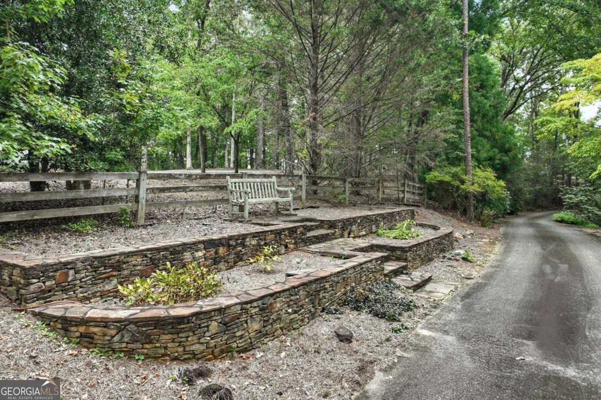 951 East Lake Drive Property Photo 3