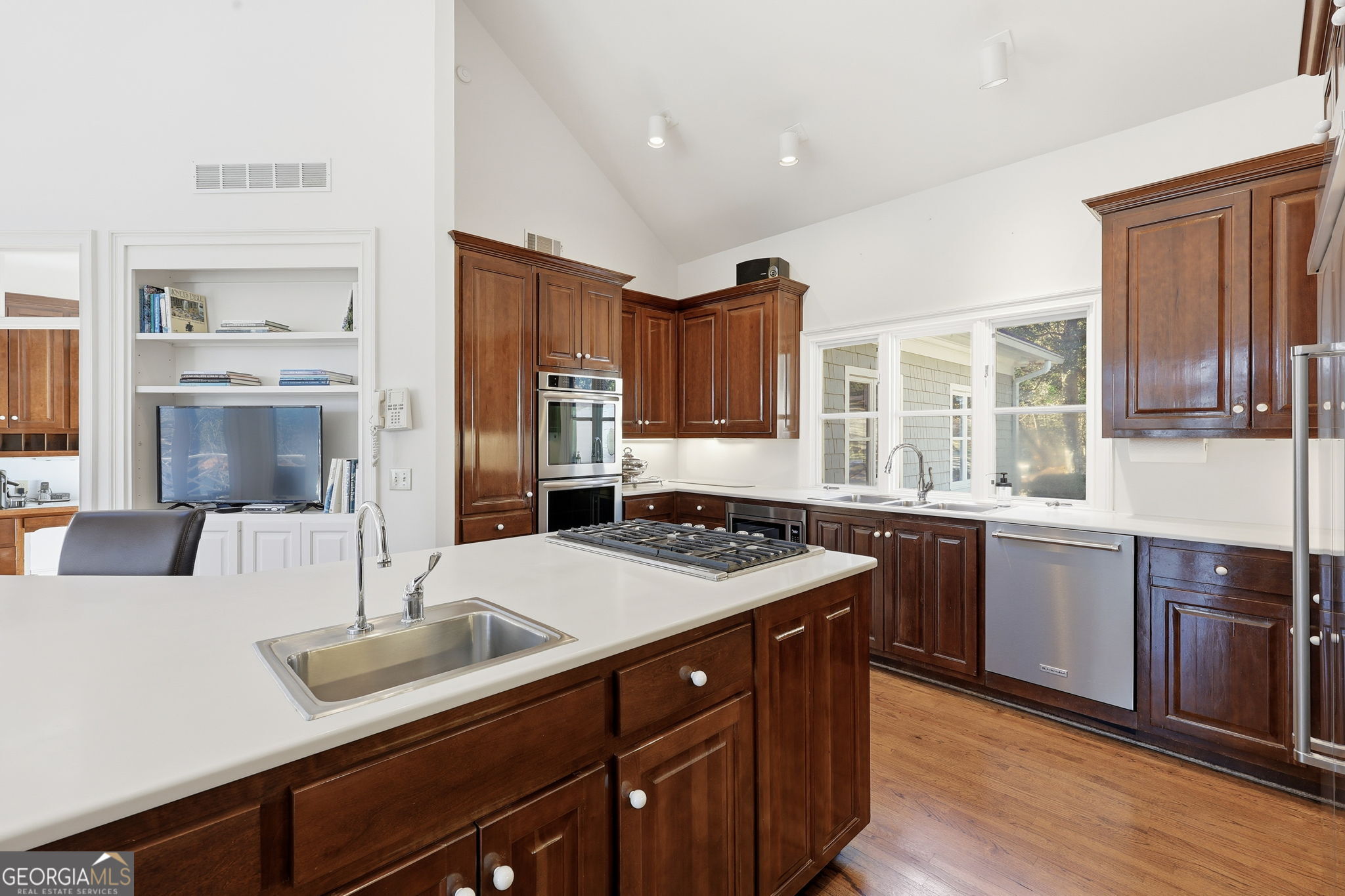 951 East Lake Drive Property Photo 31