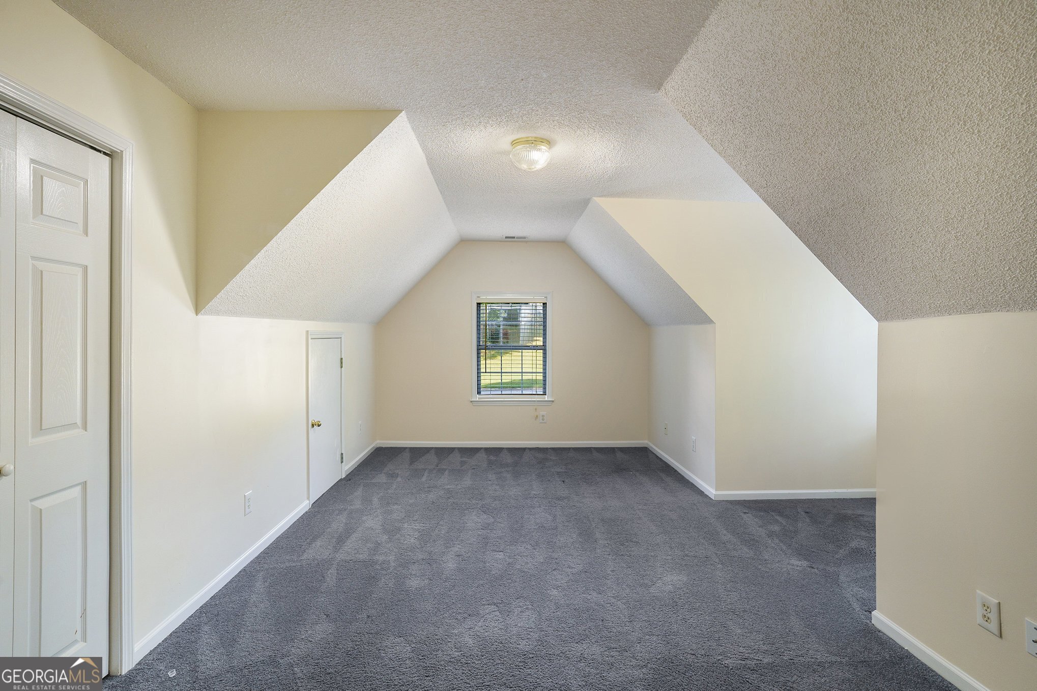 407 River Forest Drive Property Photo 23