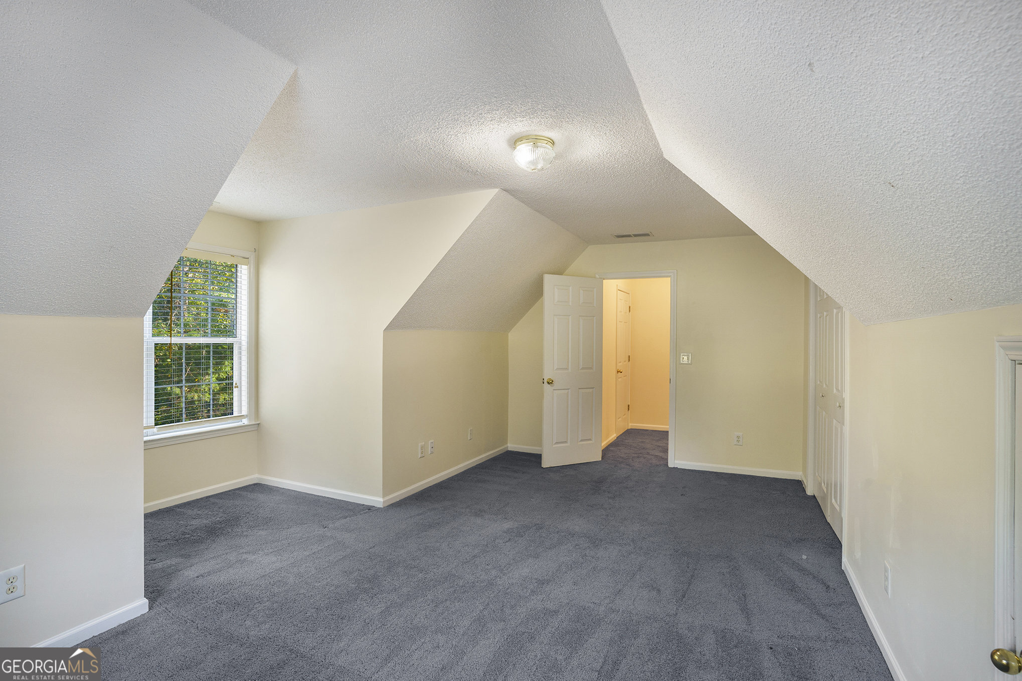 407 River Forest Drive Property Photo 24