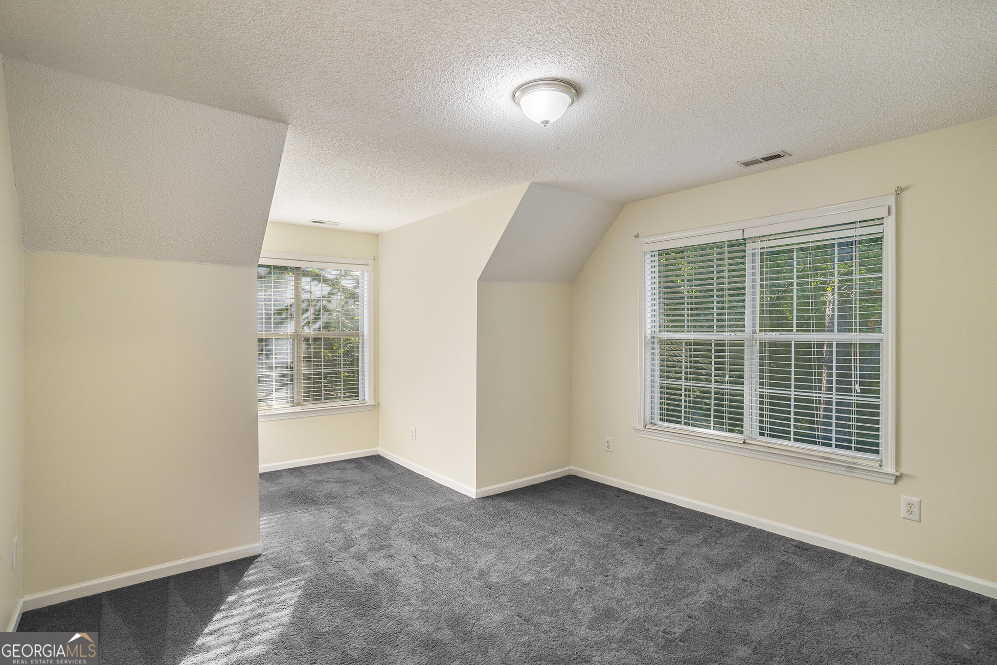 407 River Forest Drive Property Photo 26