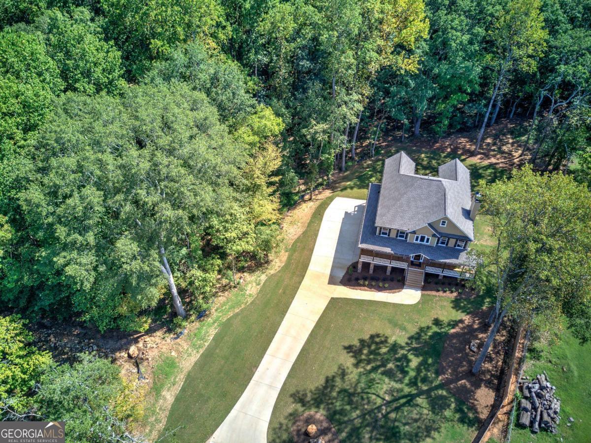 10 Dove Pointe Property Photo 3