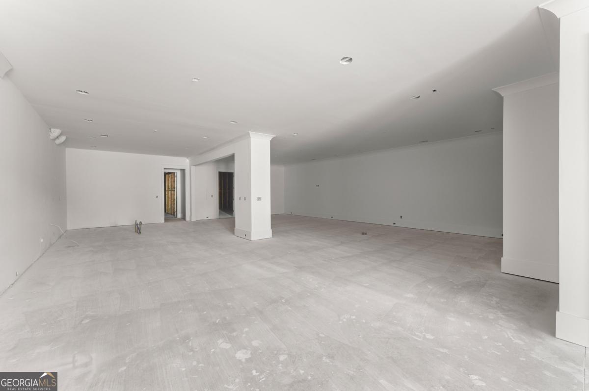 5071 Kings Close Property Photo 15