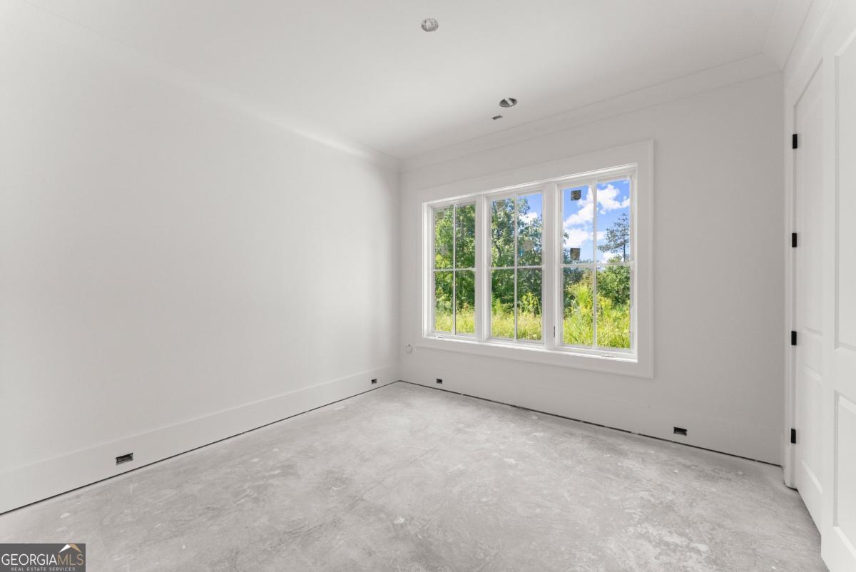 5071 Kings Close Property Photo 17