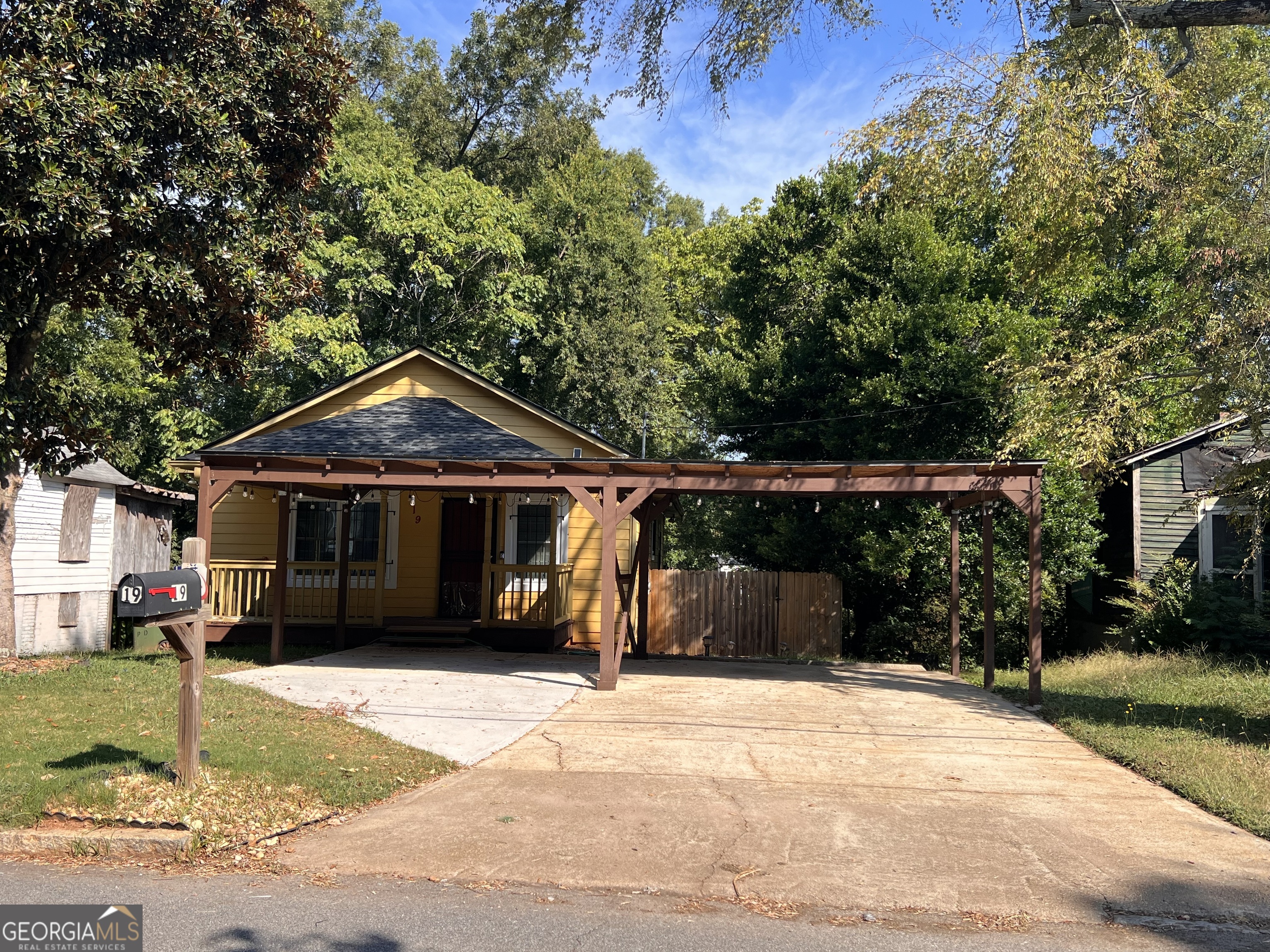 19 Moury Avenue Se Property Photo 1