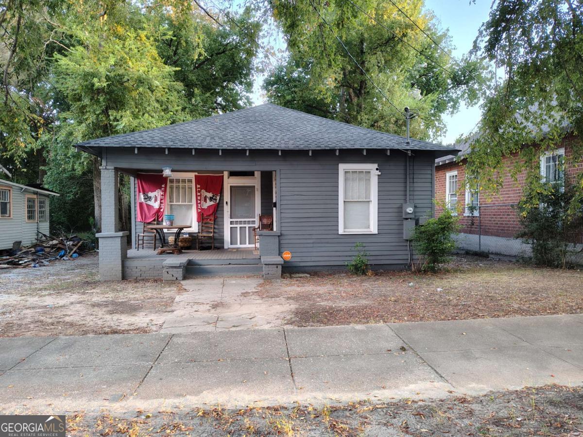 1112 32nd Street Property Photo 1