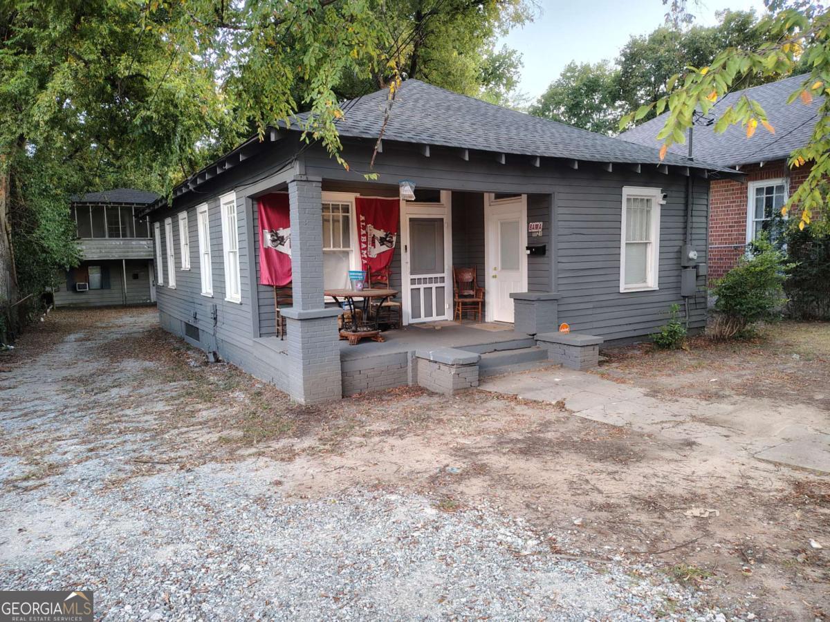 1112 32nd Street Property Photo 2
