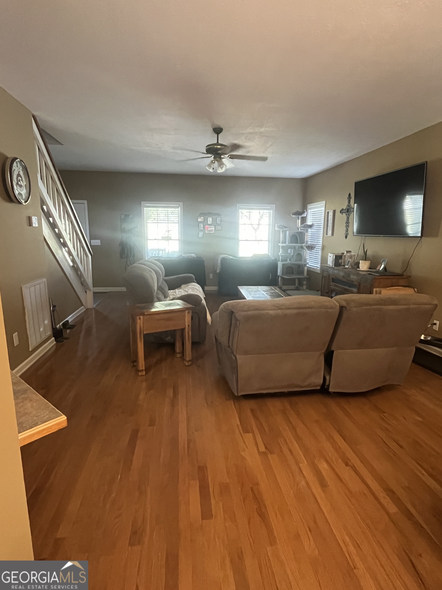 604 Farris Boulevard Property Photo 2