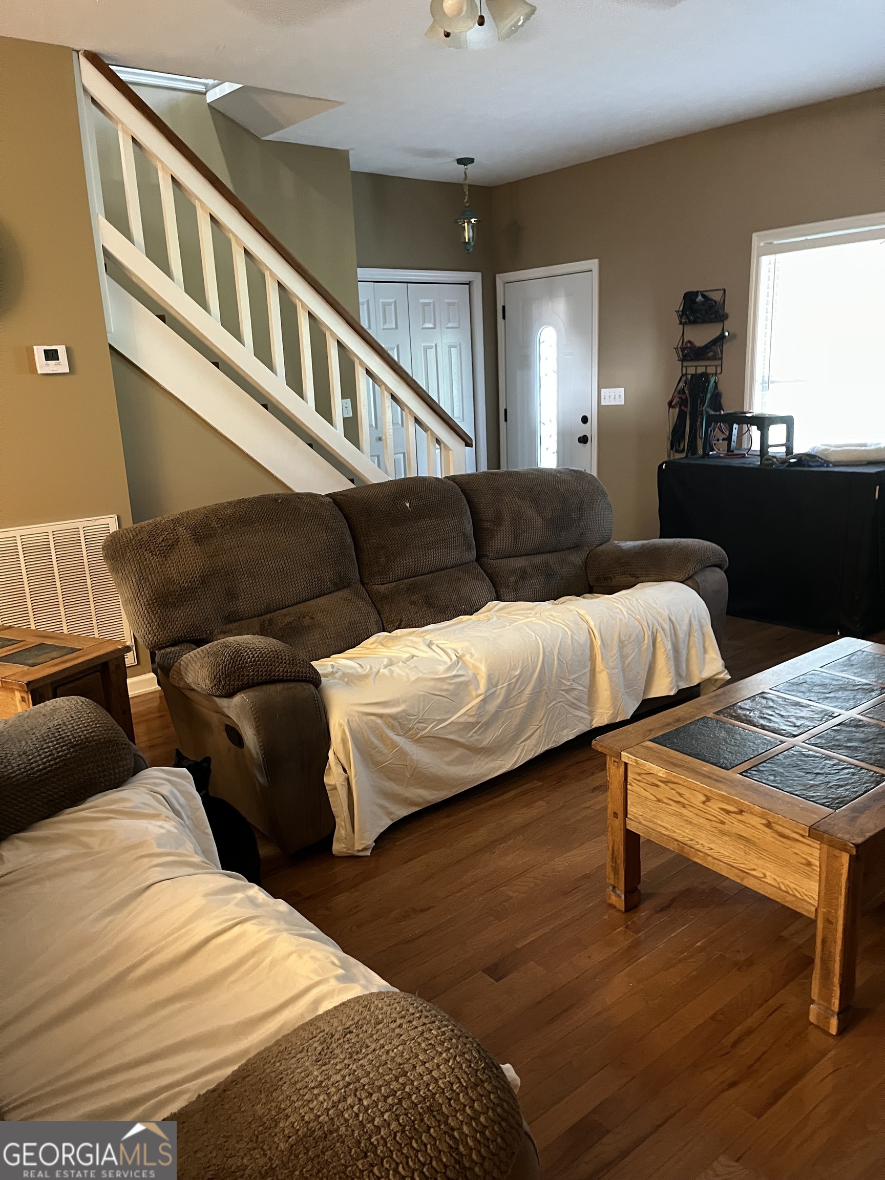 604 Farris Boulevard Property Photo 3