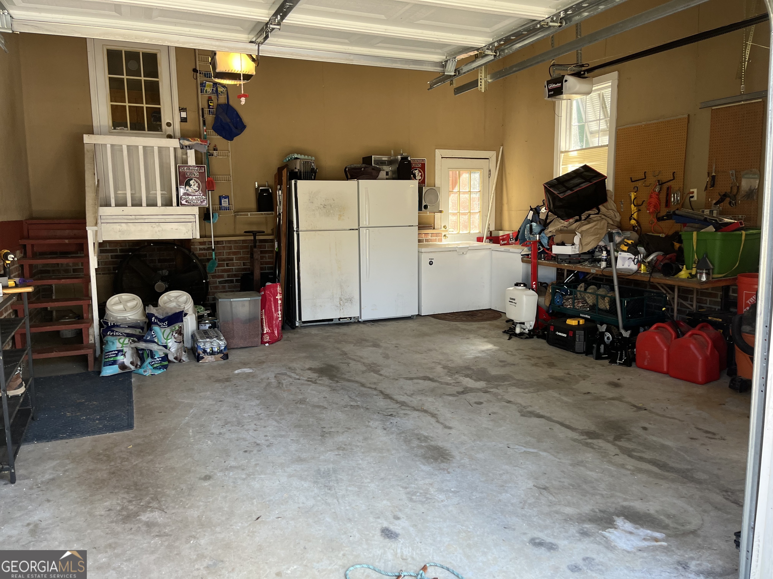604 Farris Boulevard Property Photo 25