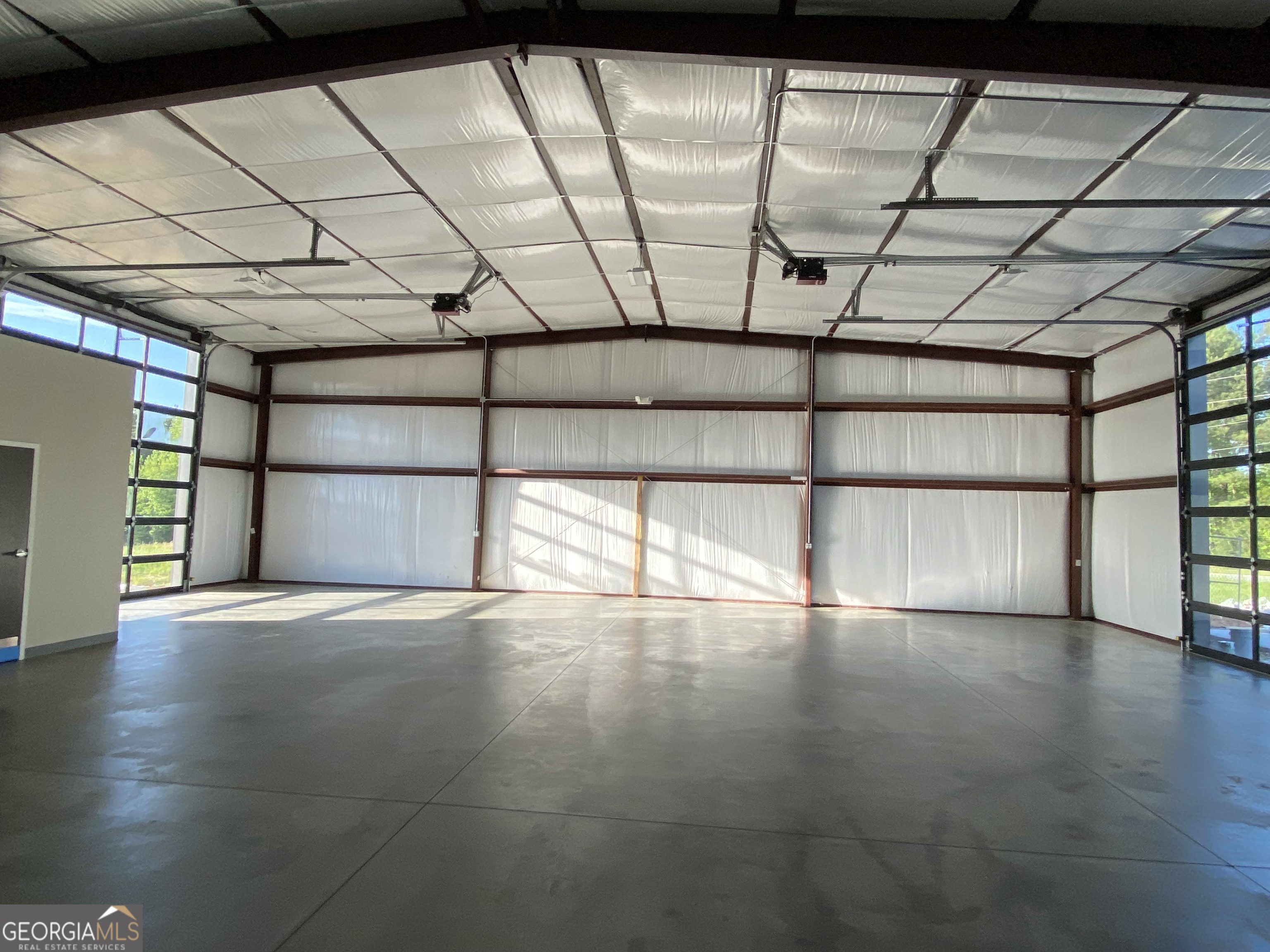 2895 Ila Property Photo 5