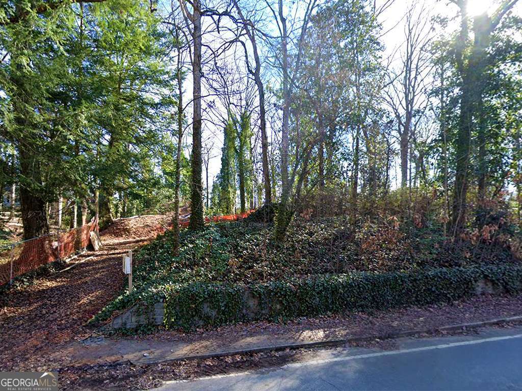 3939 Ivy Road Property Photo 4