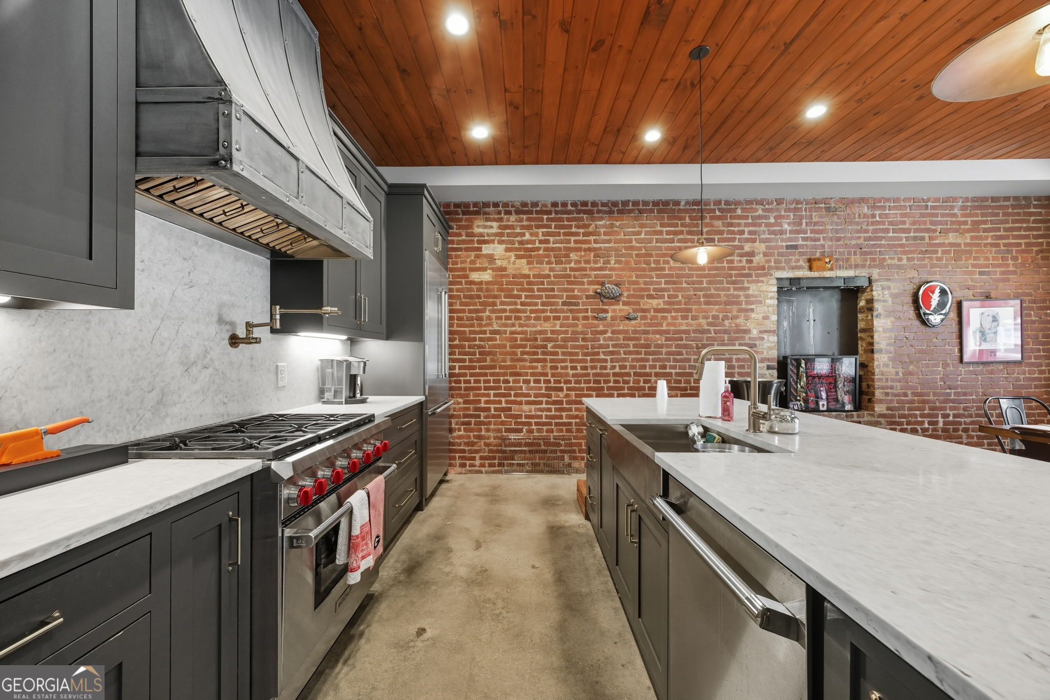 534 2nd Street Property Photo 7
