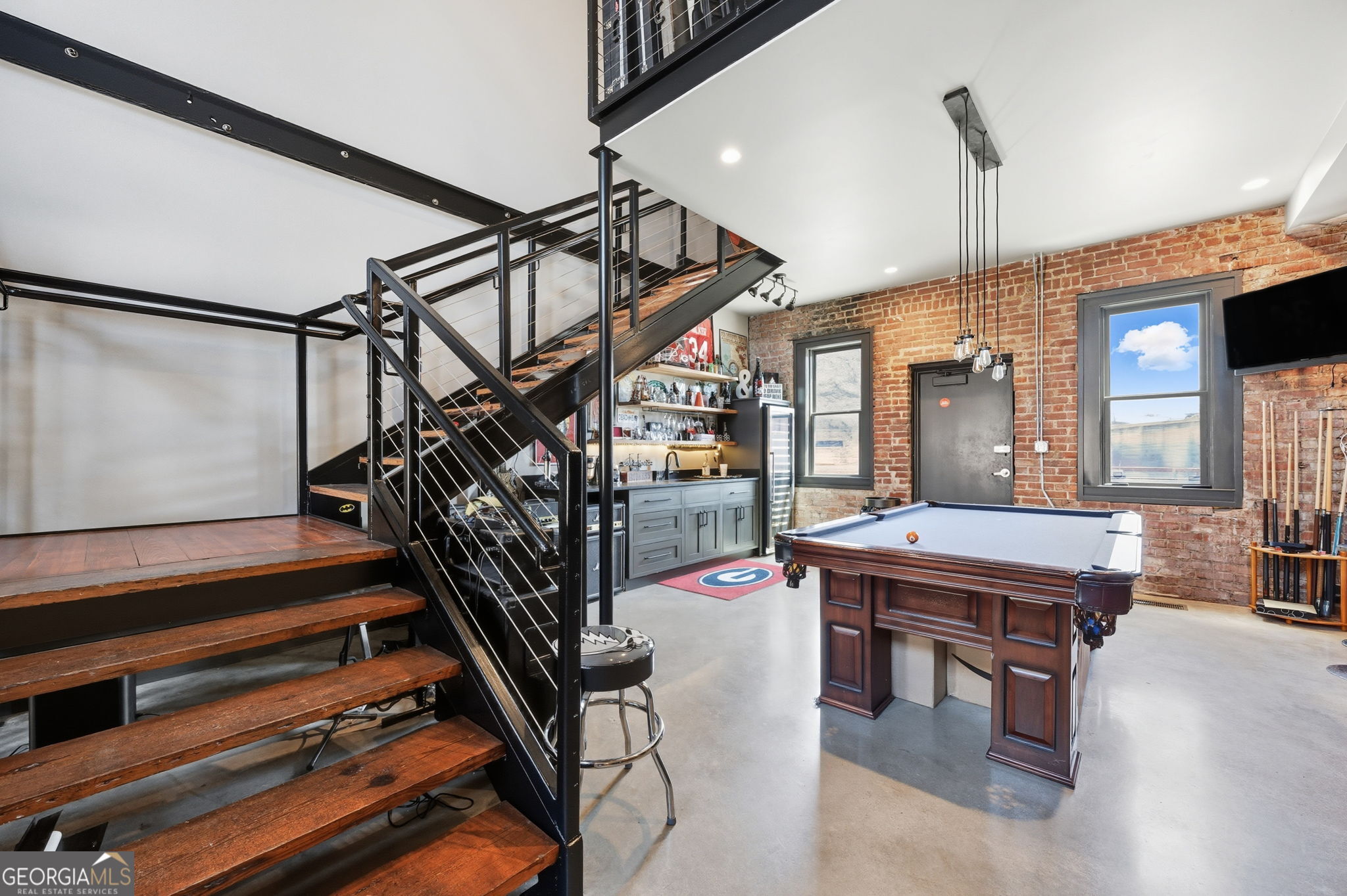 534 2nd Street Property Photo 12