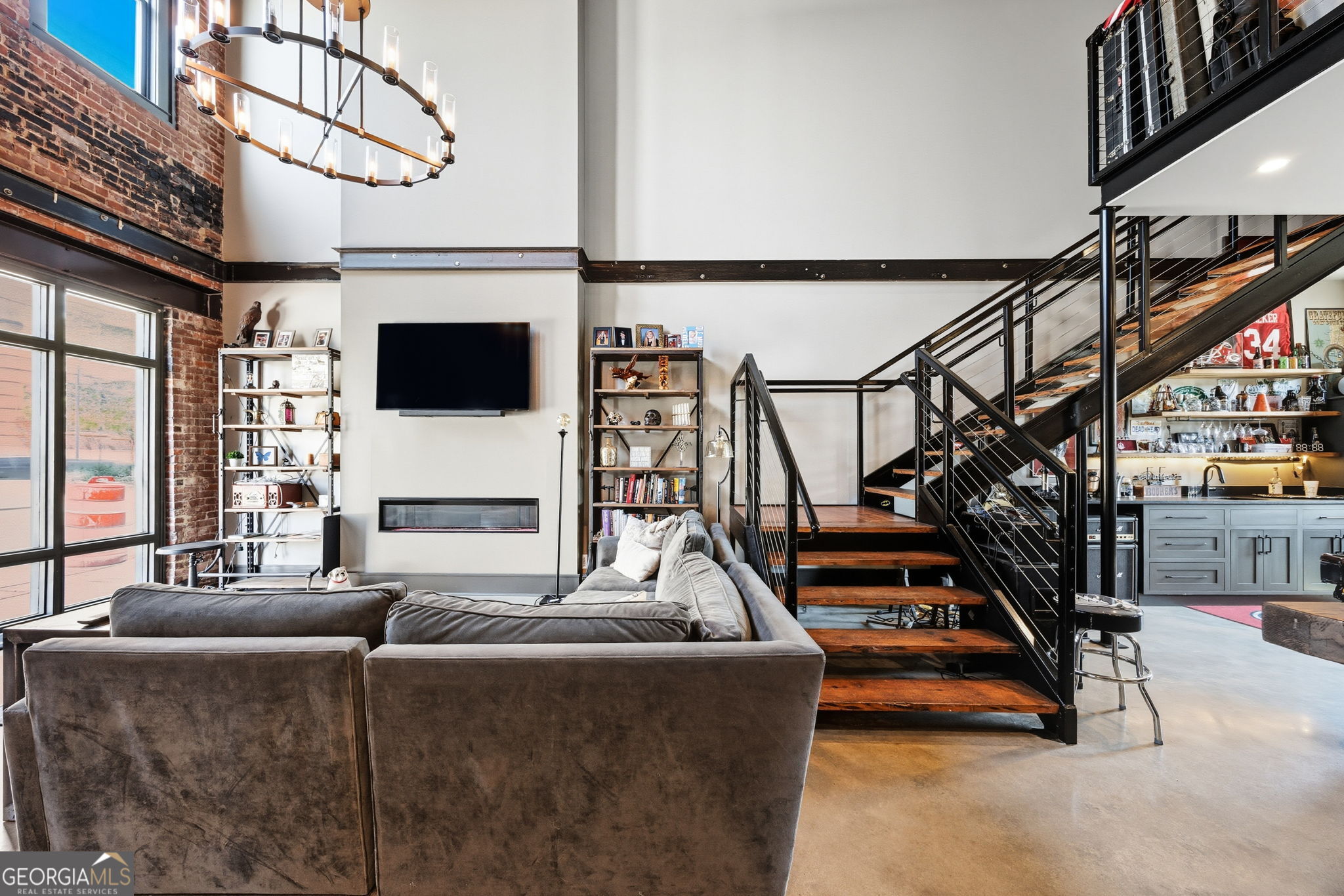 534 2nd Street Property Photo 16