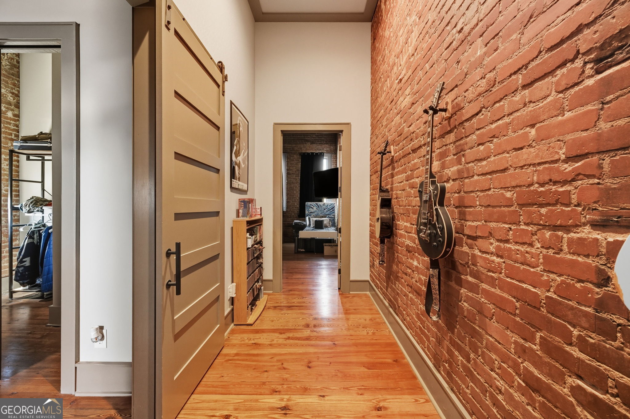 534 2nd Street Property Photo 18