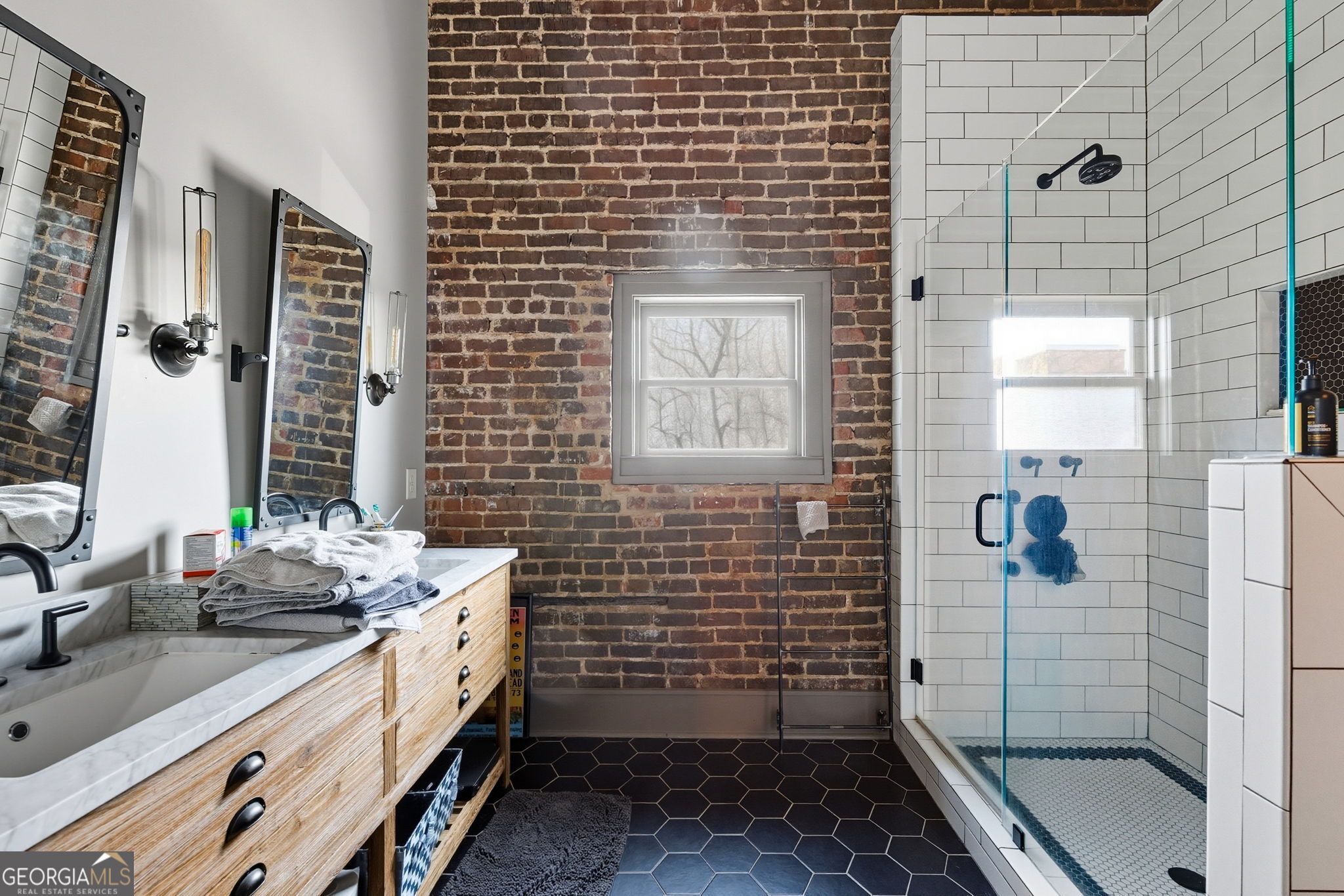 534 2nd Street Property Photo 19