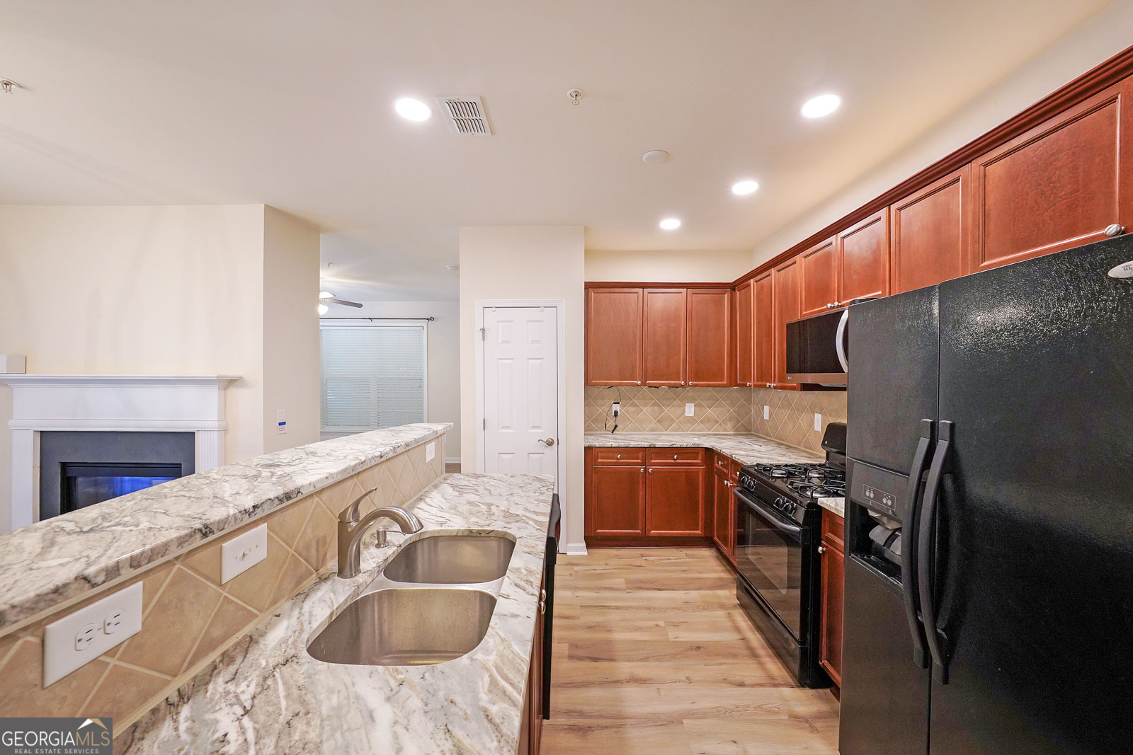3150 Woodwalk Drive Se # 3112 Property Photo 3