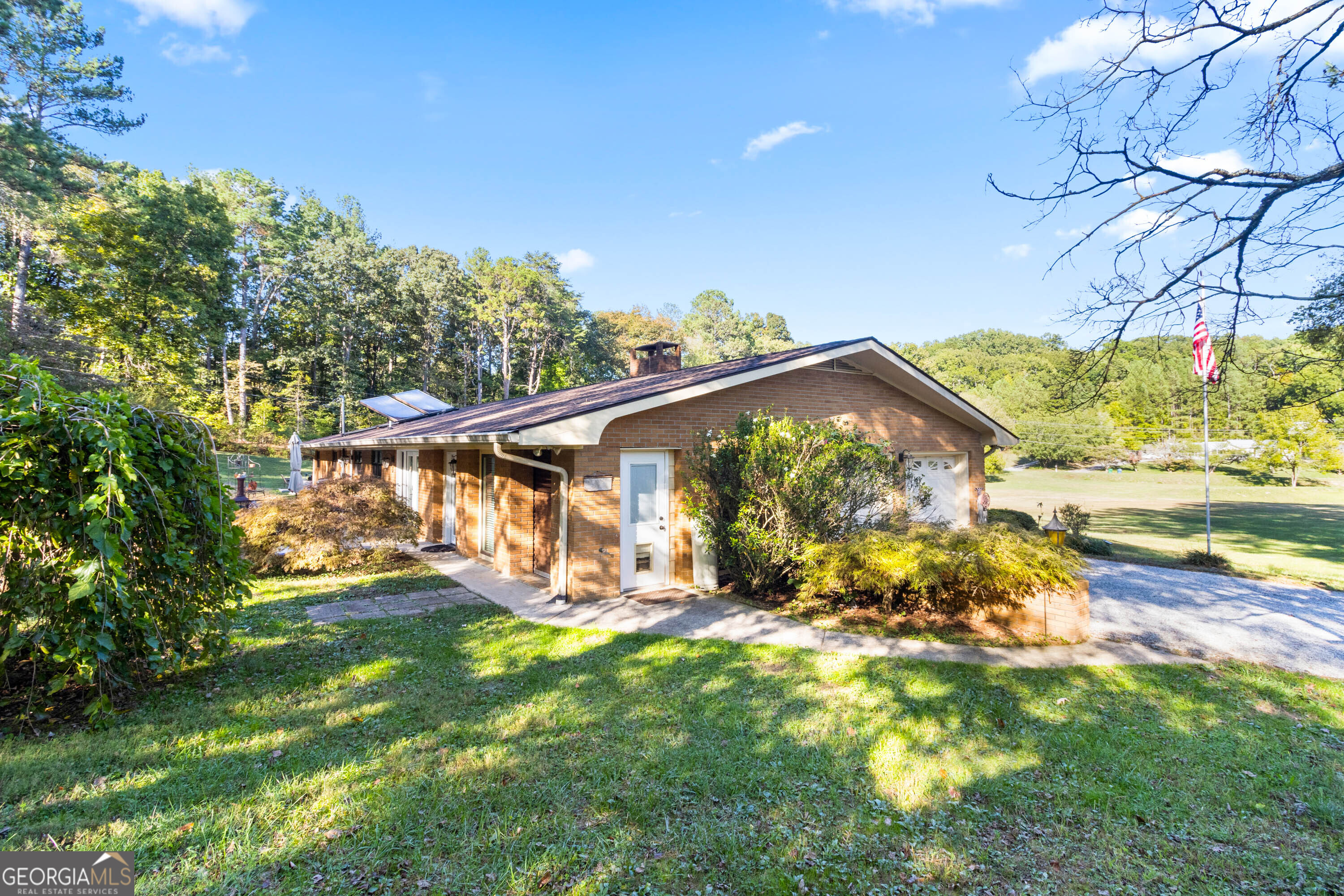 1208 Johnson Road Property Photo 5