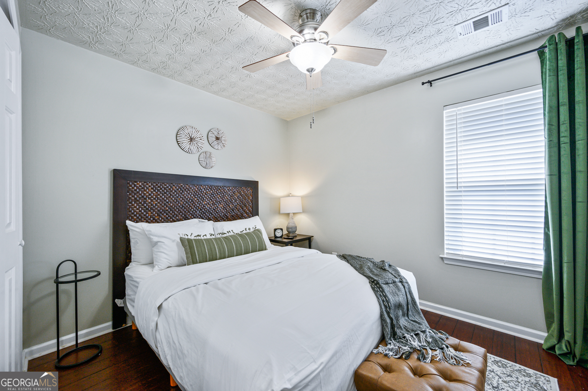 1431 Bay Overlook Drive Property Photo 6