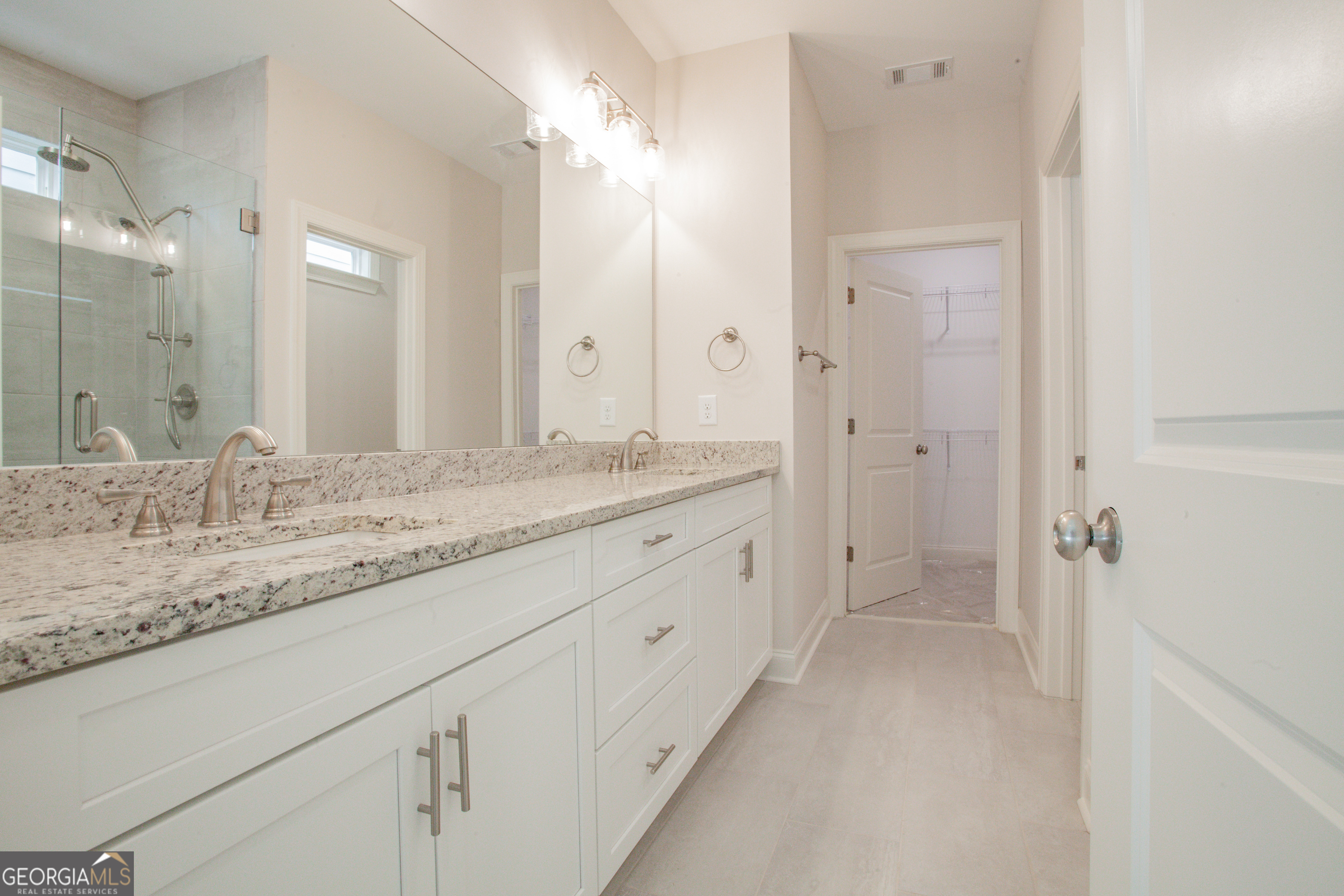 388 Maple View Drive Property Photo 10