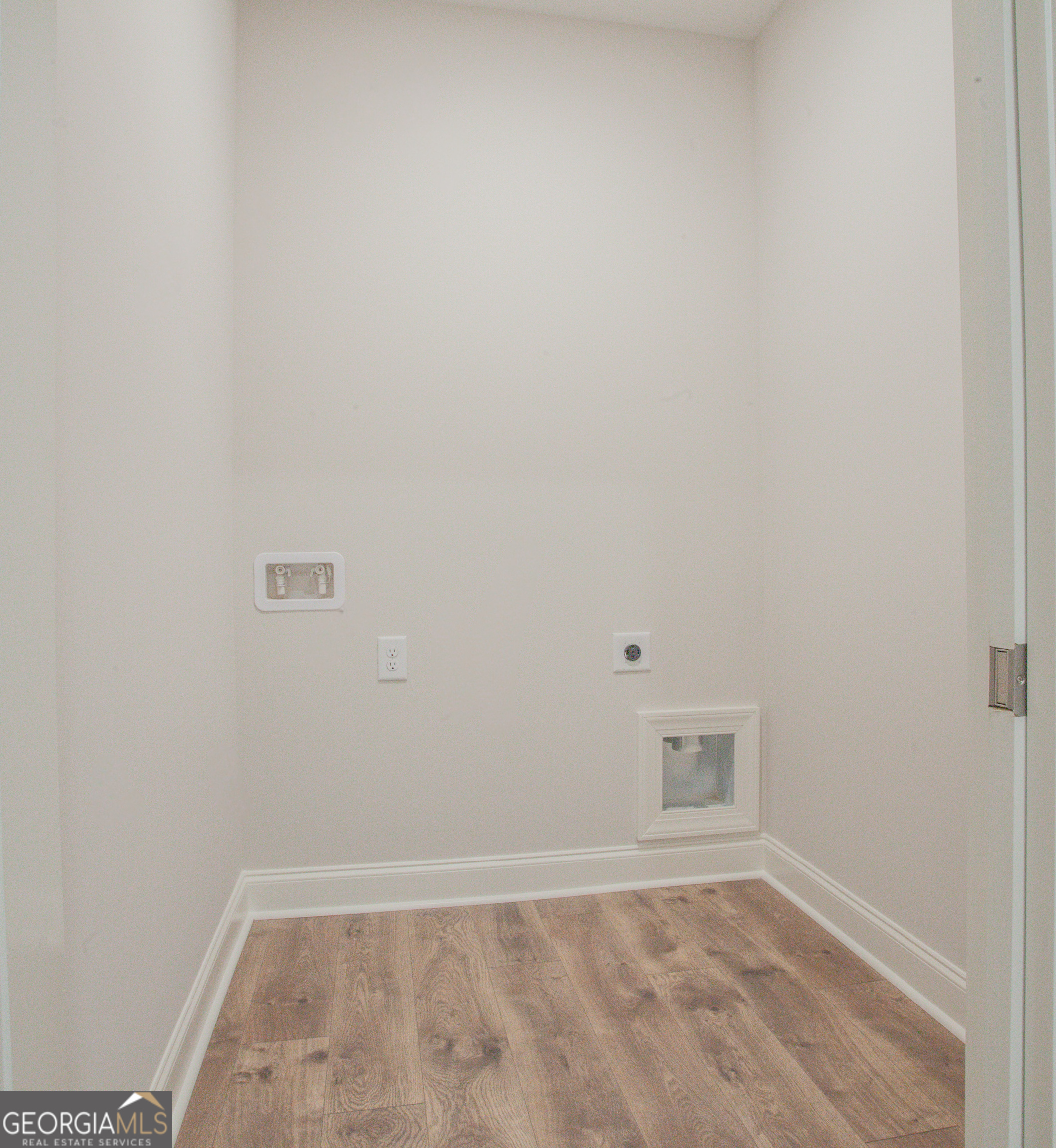 388 Maple View Drive Property Photo 17