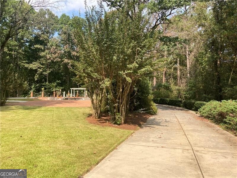 5715 Winterthur Lane Property Photo 4