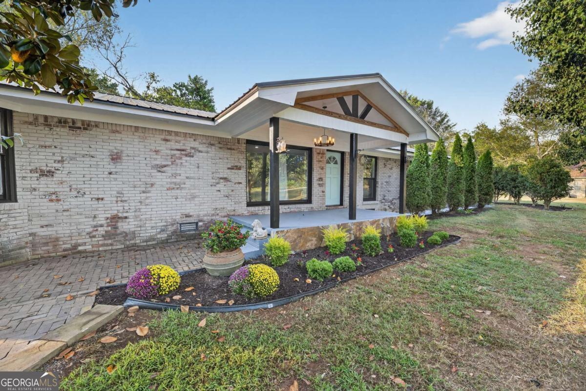 1943 Rome Road Sw Property Photo 2