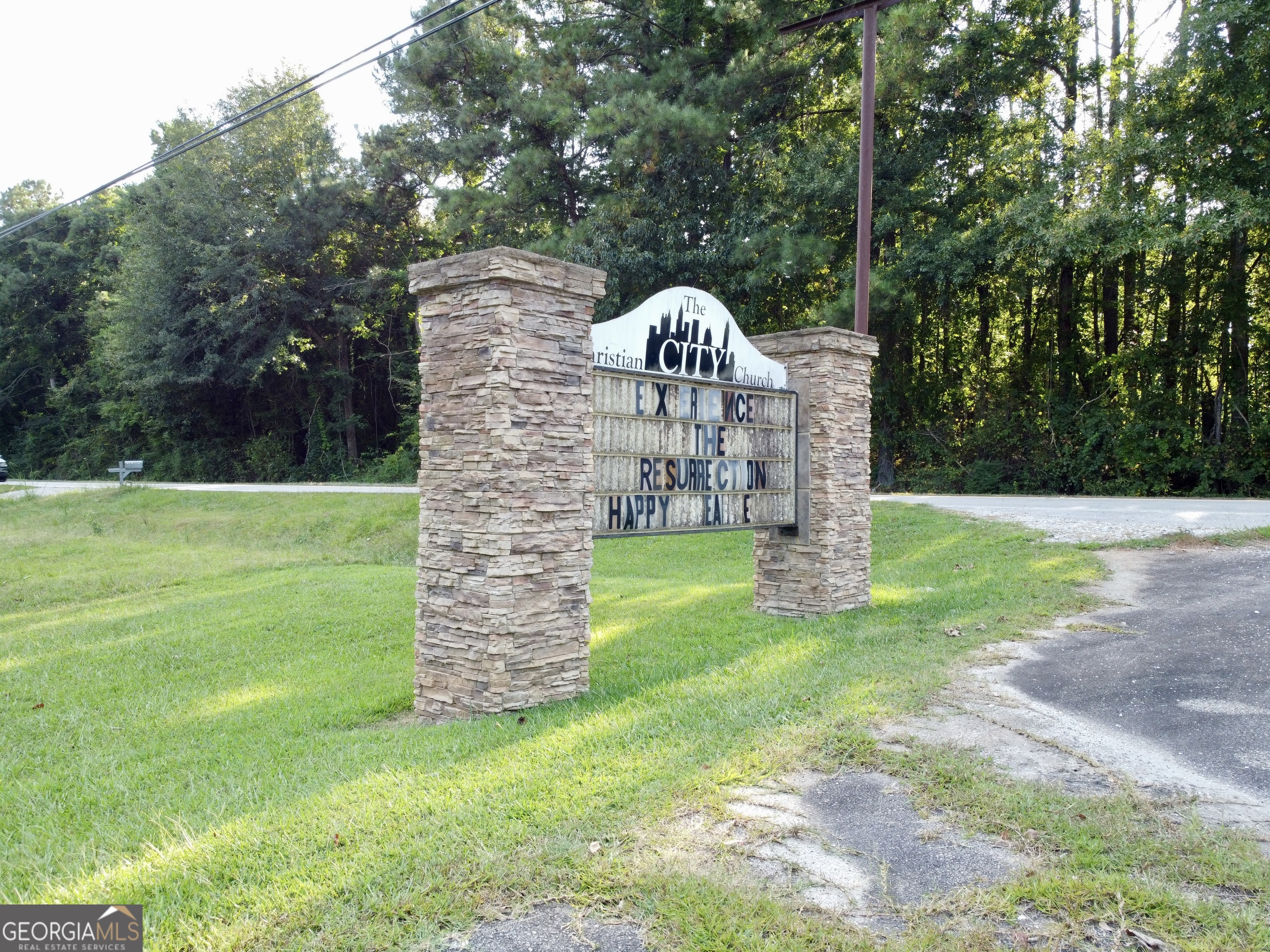 10423 Flat Shoals Road Property Photo 5