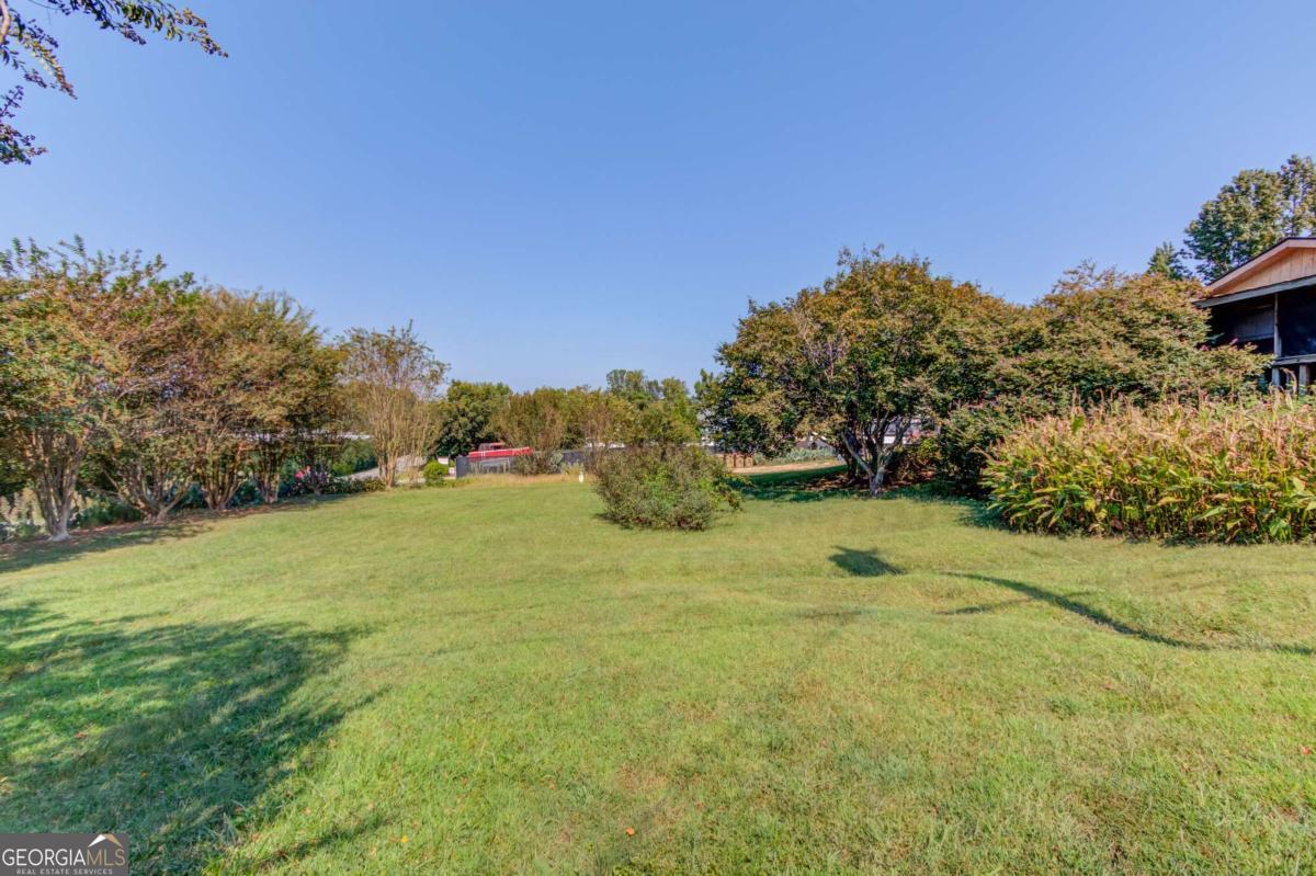 6184 Mitchell Street Property Photo 6