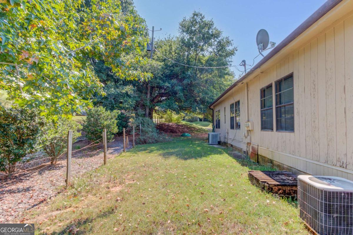 6184 Mitchell Street Property Photo 10