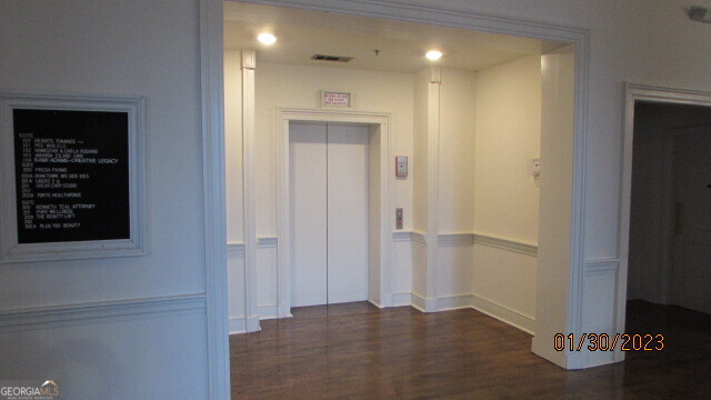 Suite 300 Property Photo 7