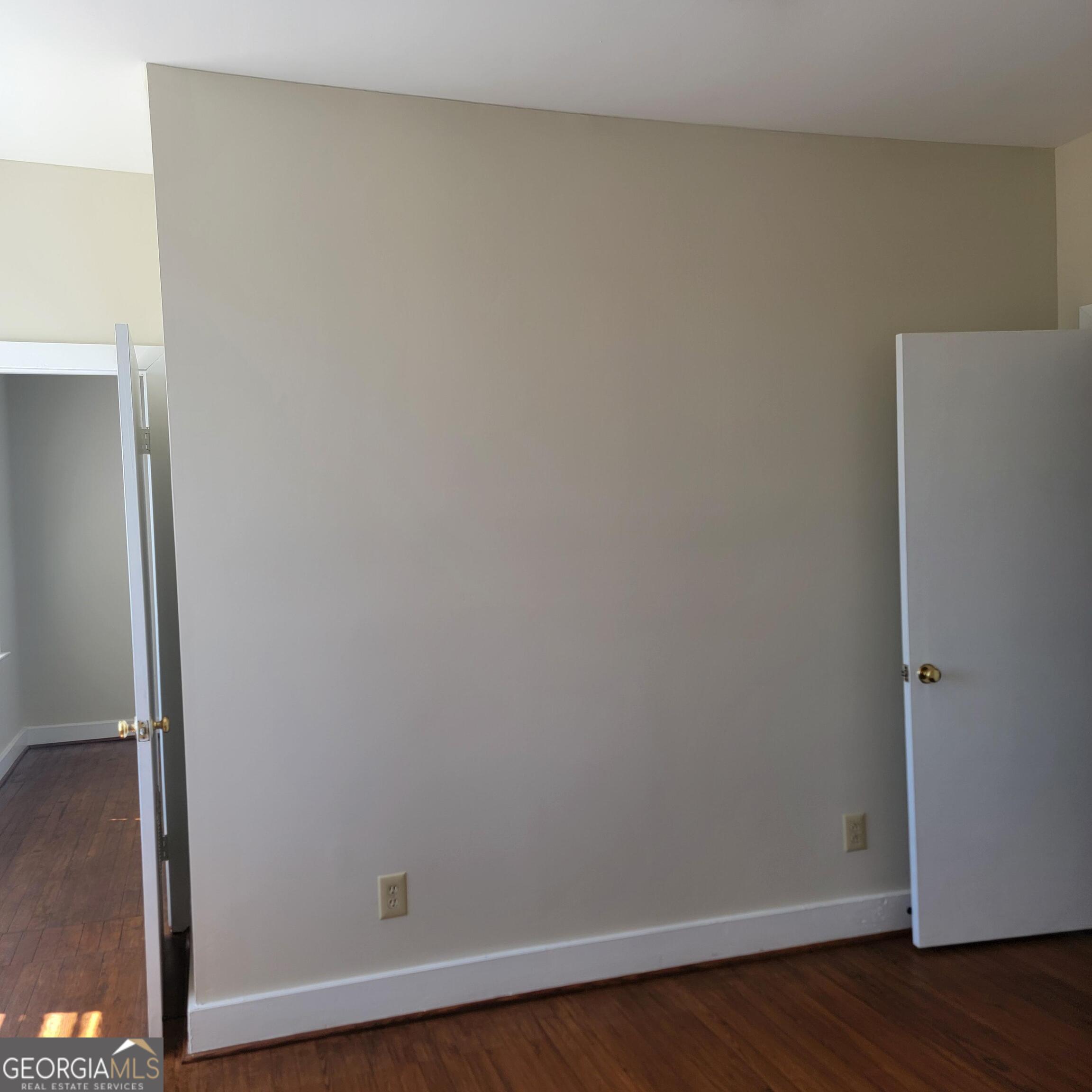 Suite 300 Property Photo 10