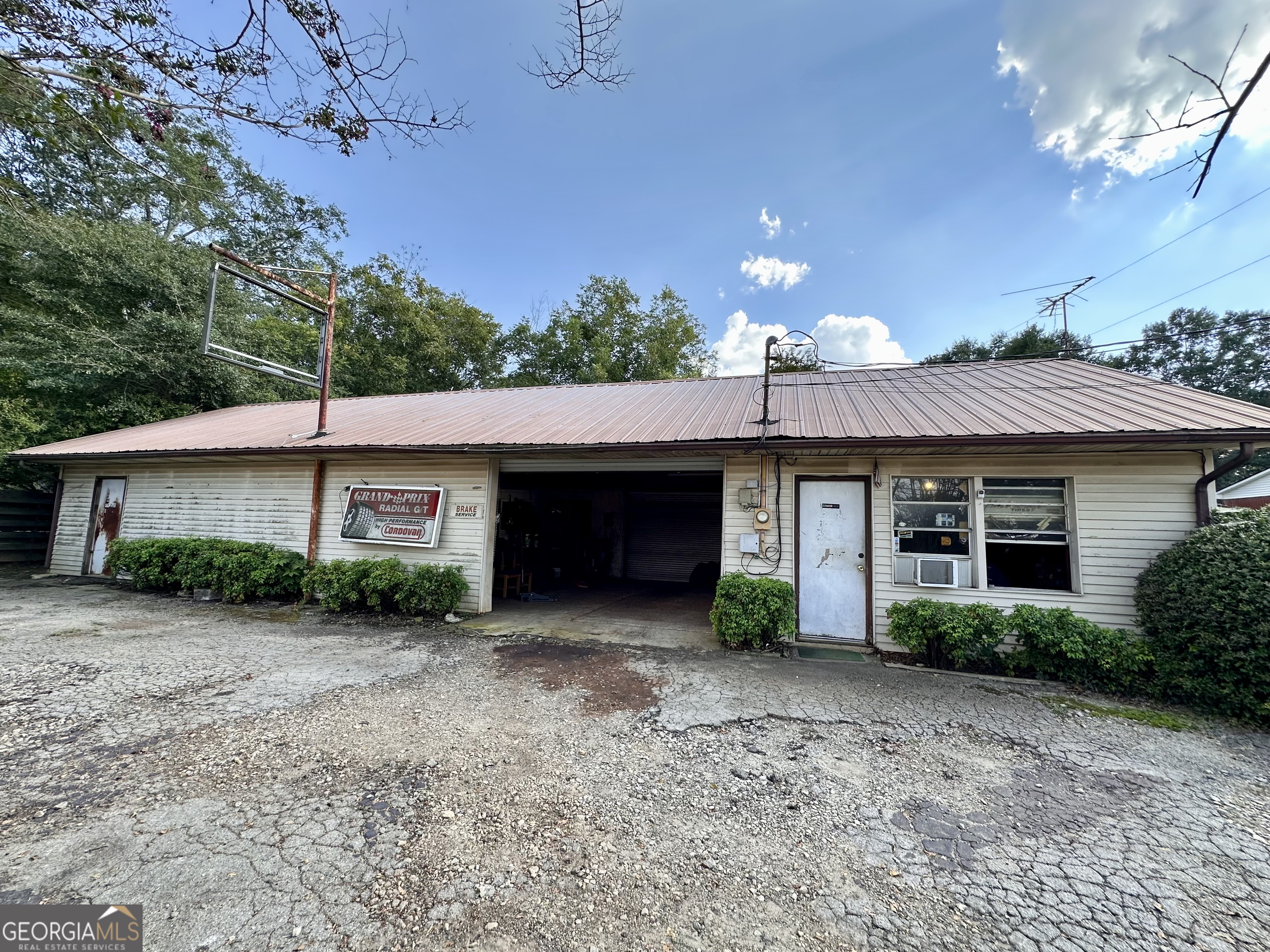 4071 Price Road Property Photo 1