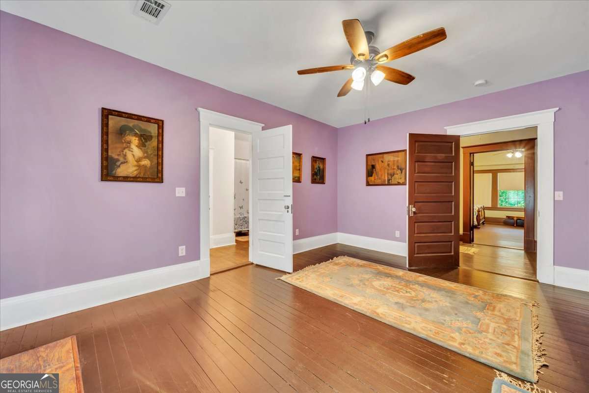 212 E Union Street Property Photo 33