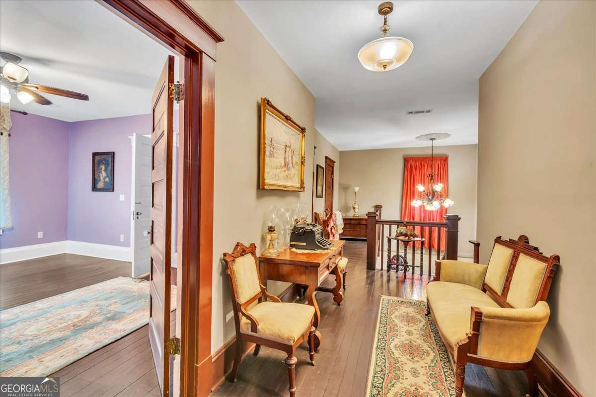 212 E Union Street Property Photo 41