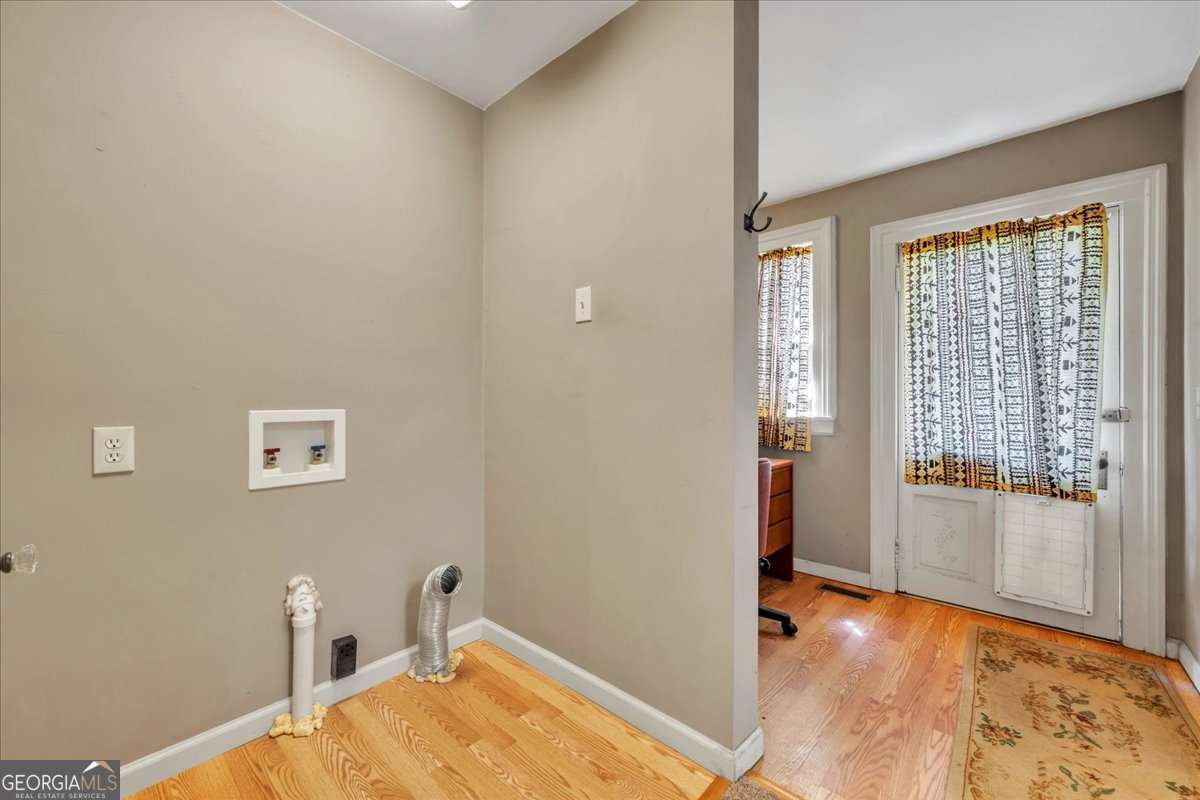 212 E Union Street Property Photo 42