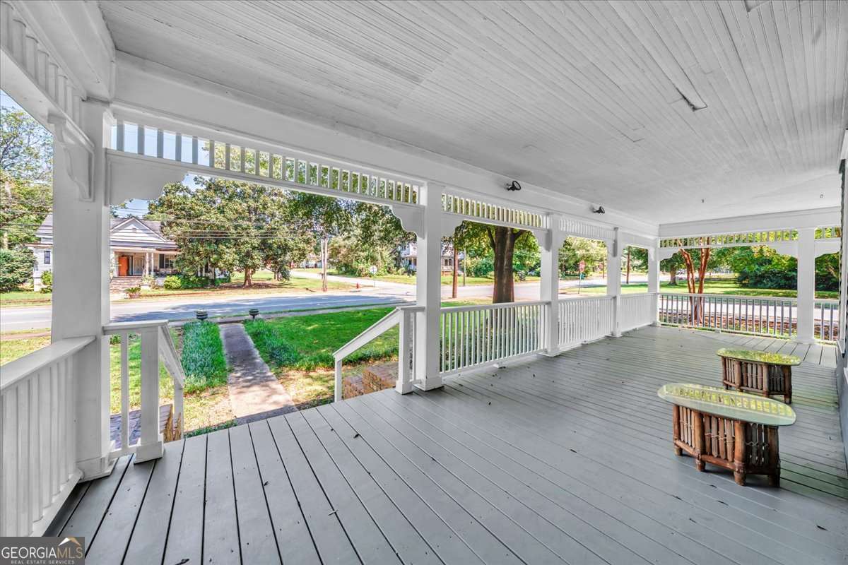 212 E Union Street Property Photo 44