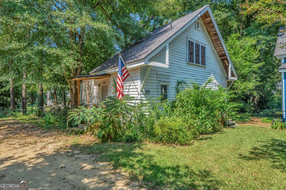 212 E Union Street Property Photo 61