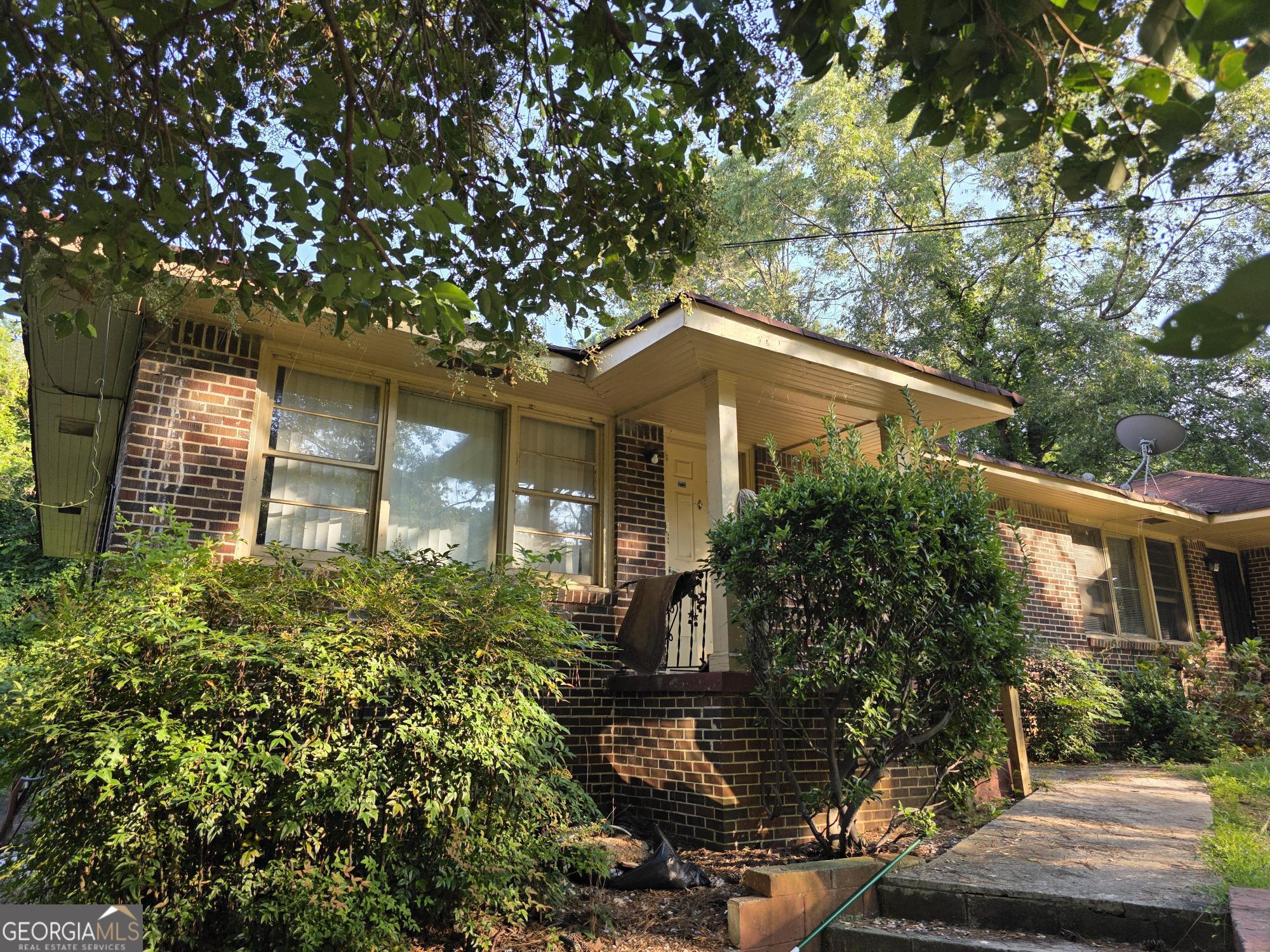 1172 Se Fayetteville Road Se # B Property Photo 3