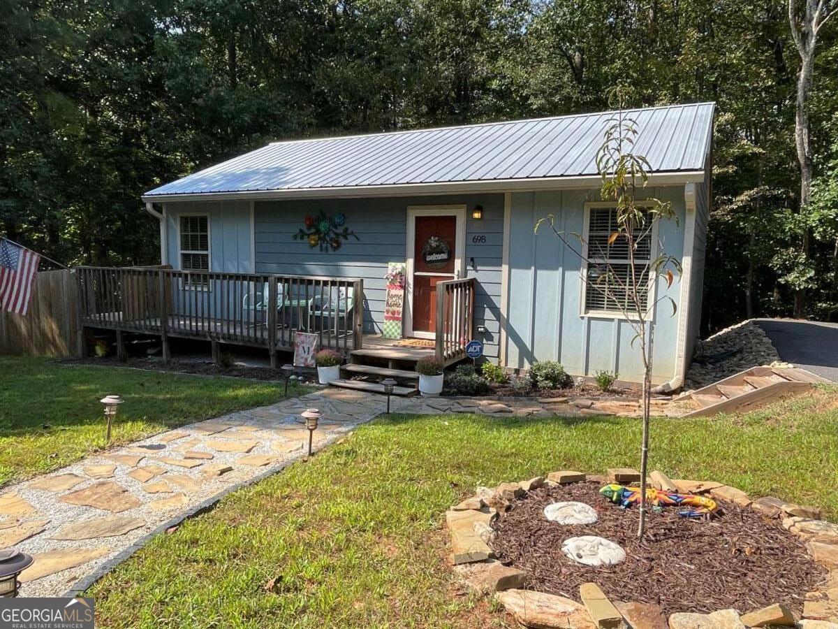 698 Ivy Creek Drive Property Photo 1