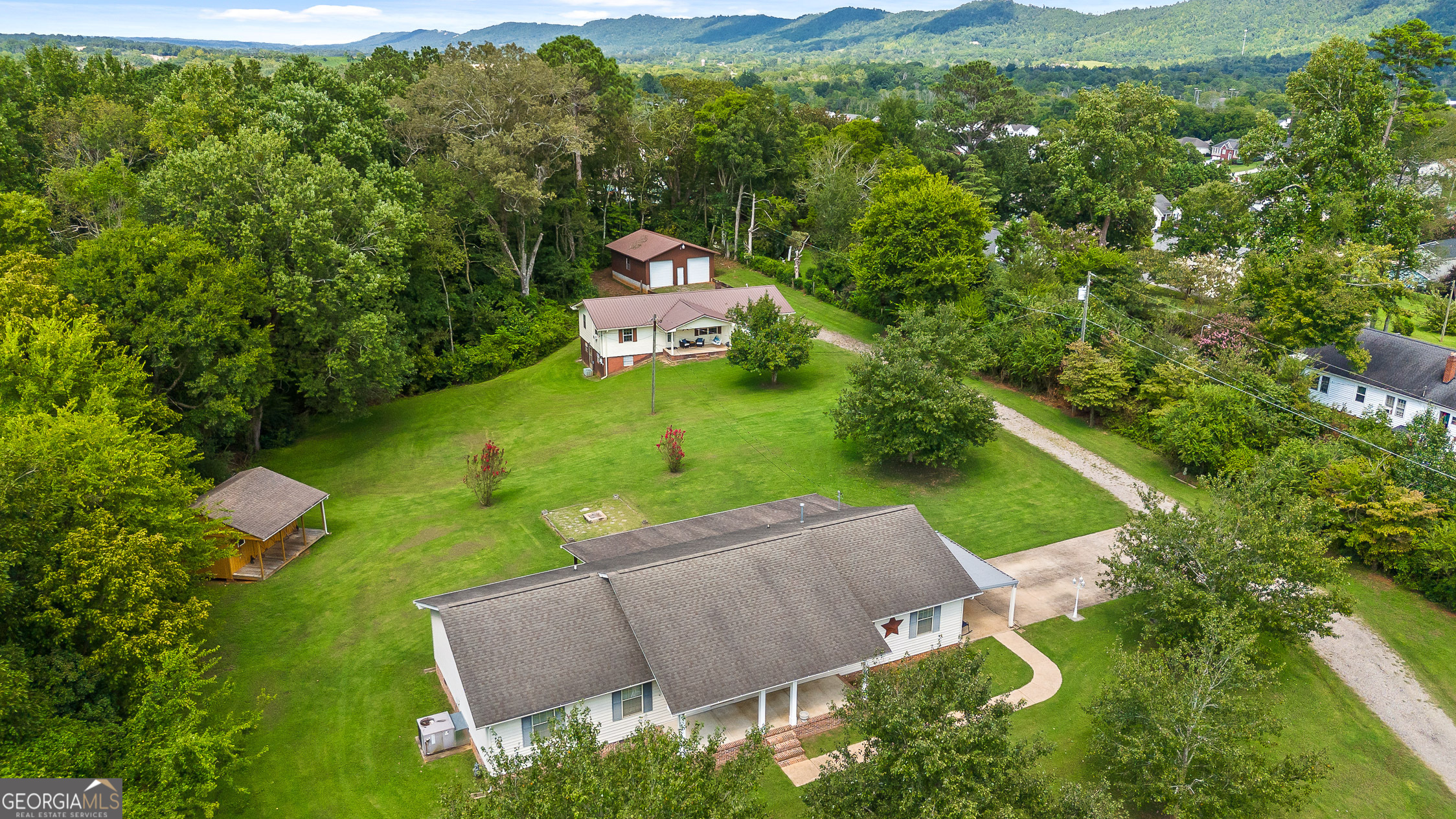 204 Old County Road Property Photo 1