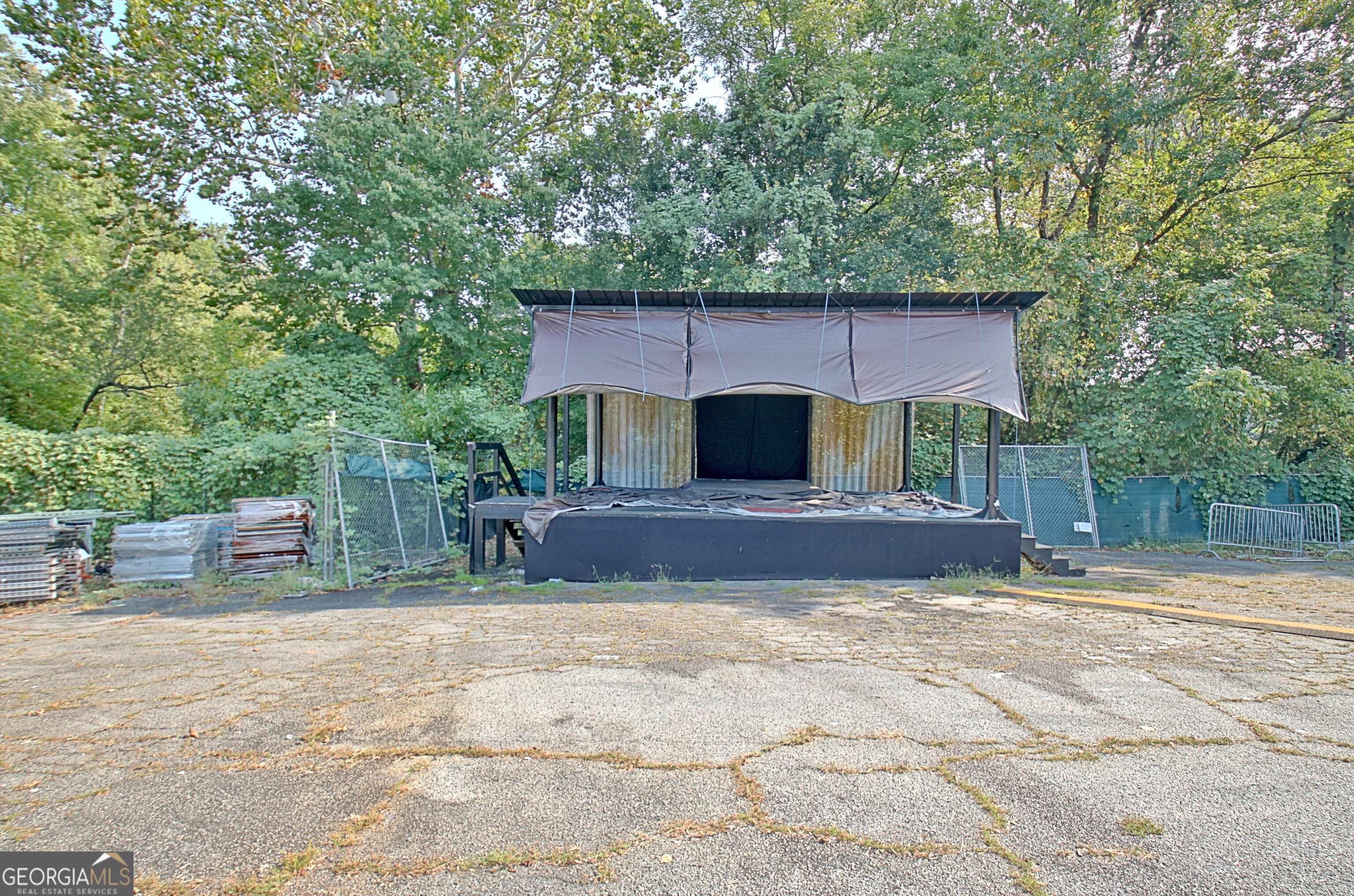 7716 N Main Street Property Photo 12
