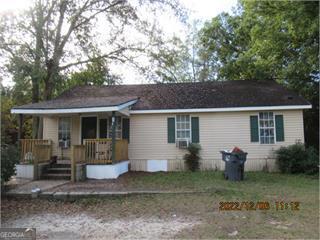 15 E Church Street Property Photo 1